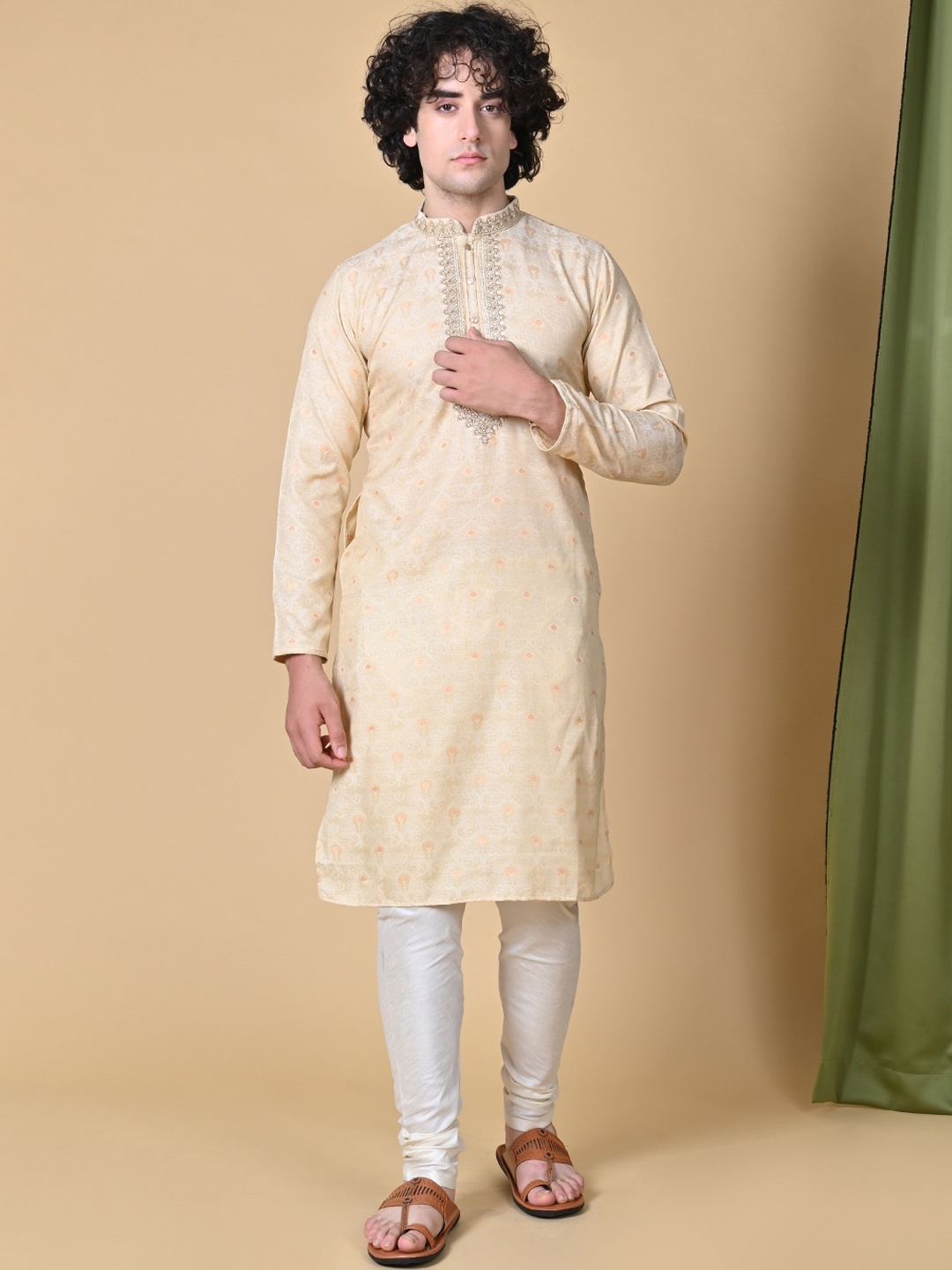 

MAAHI FABS Woven Design Thread Work Regular Kurta, Cream