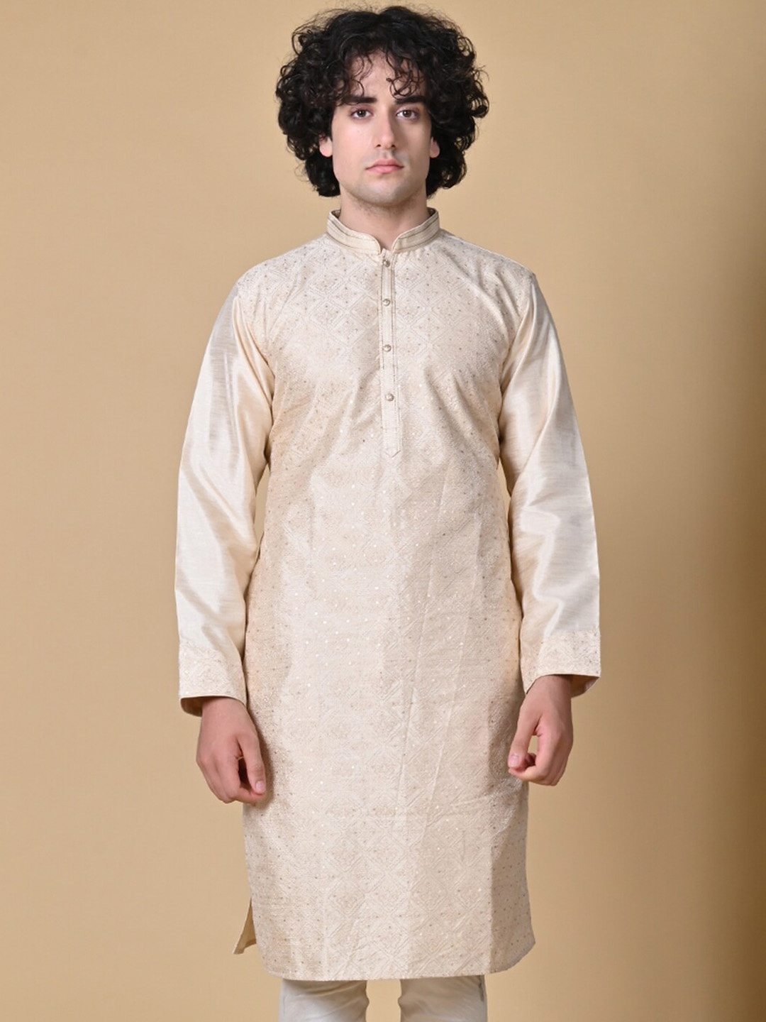 

MAAHI FABS Ethnic Motifs Sequinned Embroidered Regular Kurta, Peach