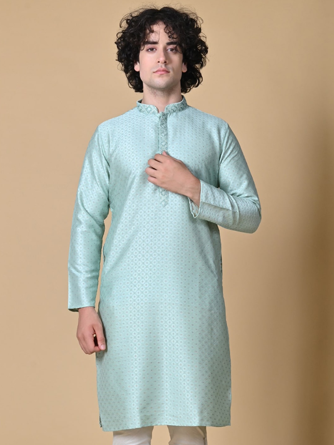 

MAAHI FABS Woven Design Thread Work Regular Kurta, Blue