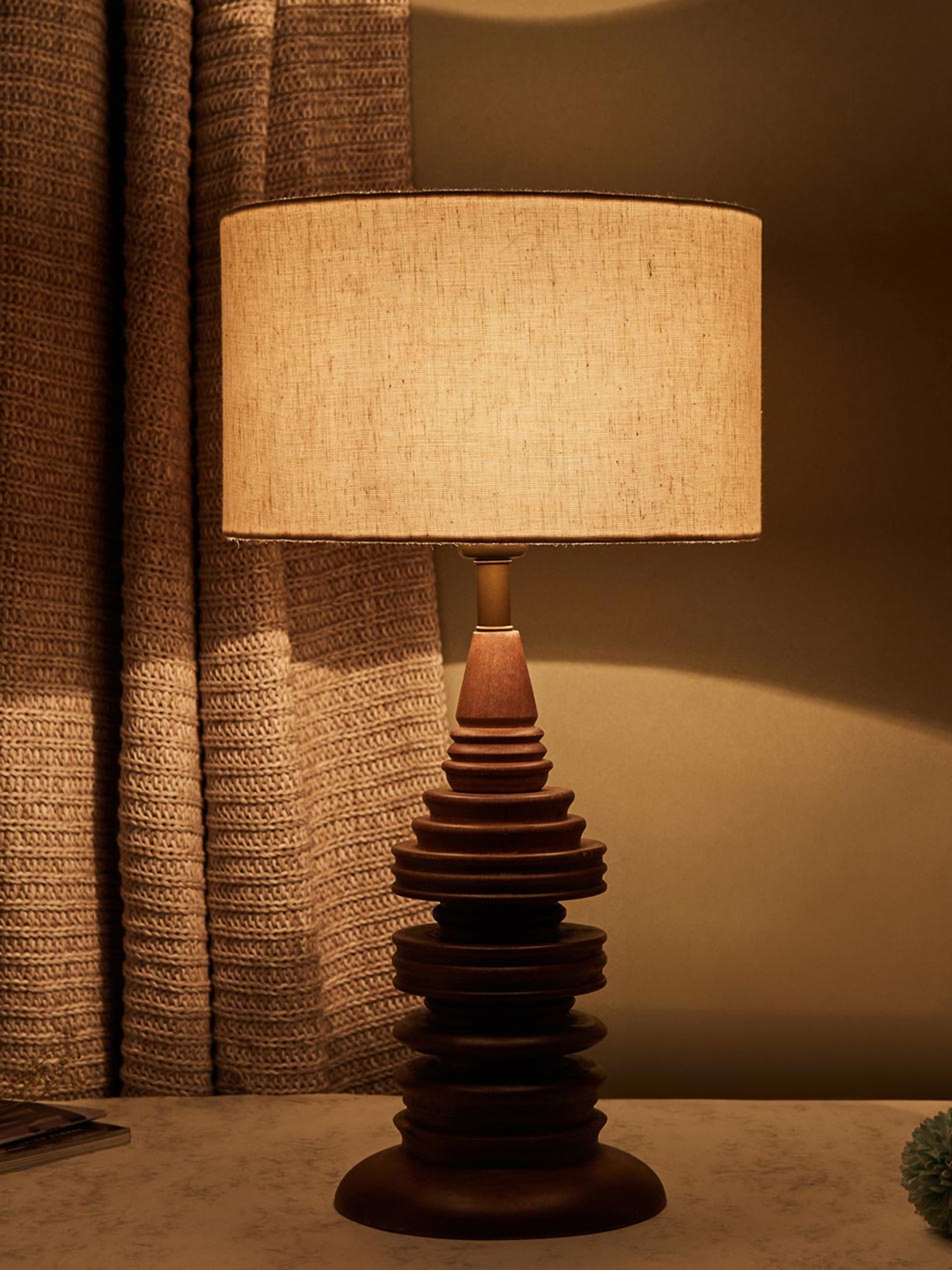 

Fabindia Brown & White Textured Wooden Table Lamp