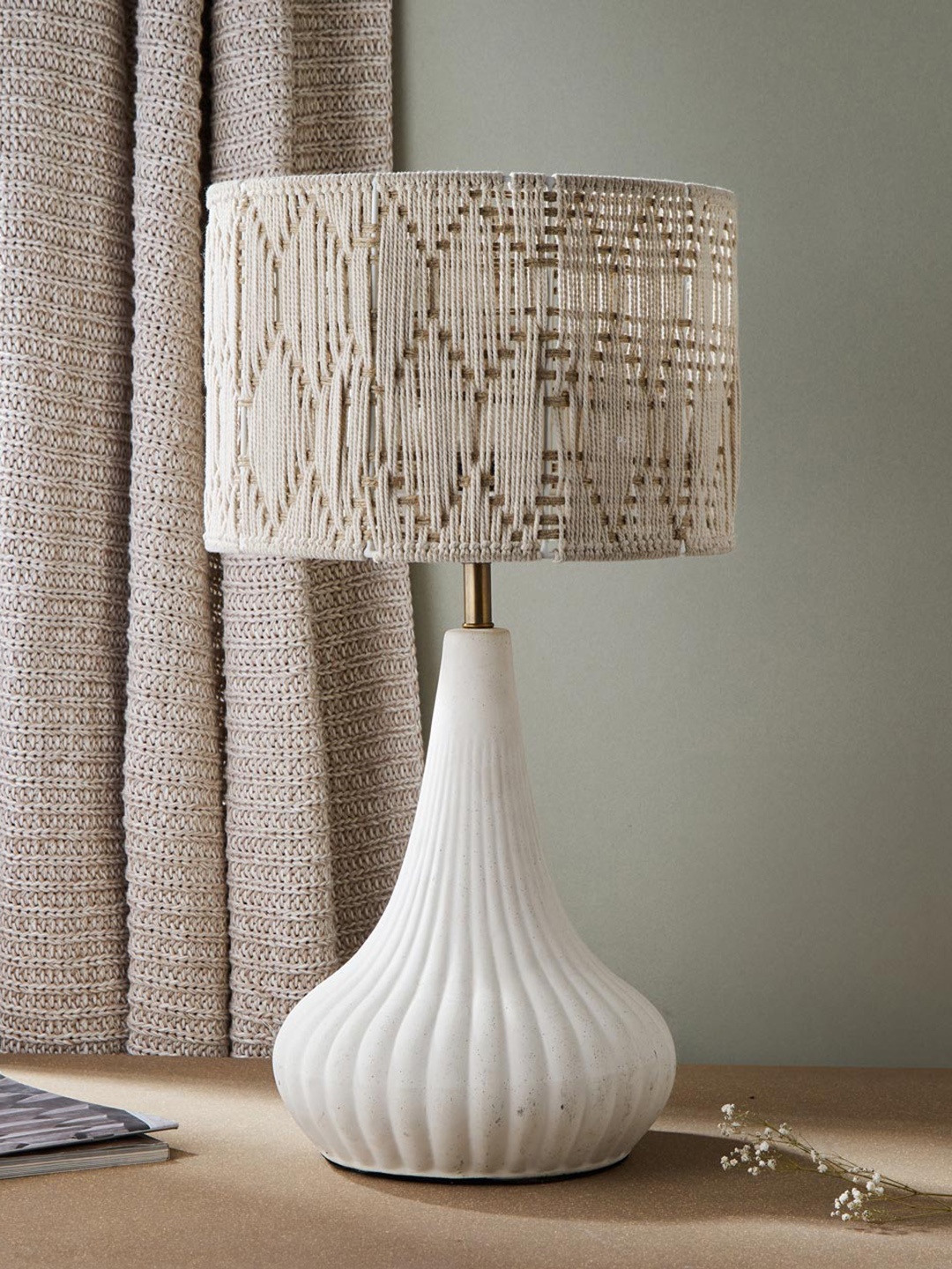 

Fabindia Brown & White Textured Ceramic Table Lamp