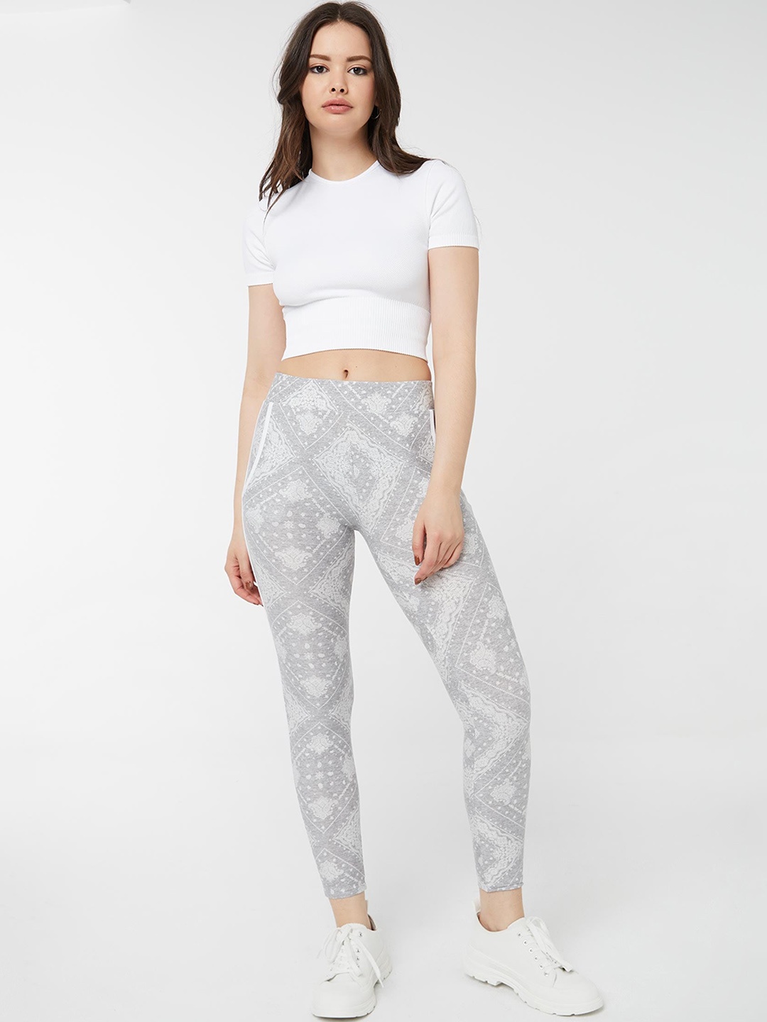 

Ardene Women Printed Mid-Rise Ankle Length Leggings, Grey