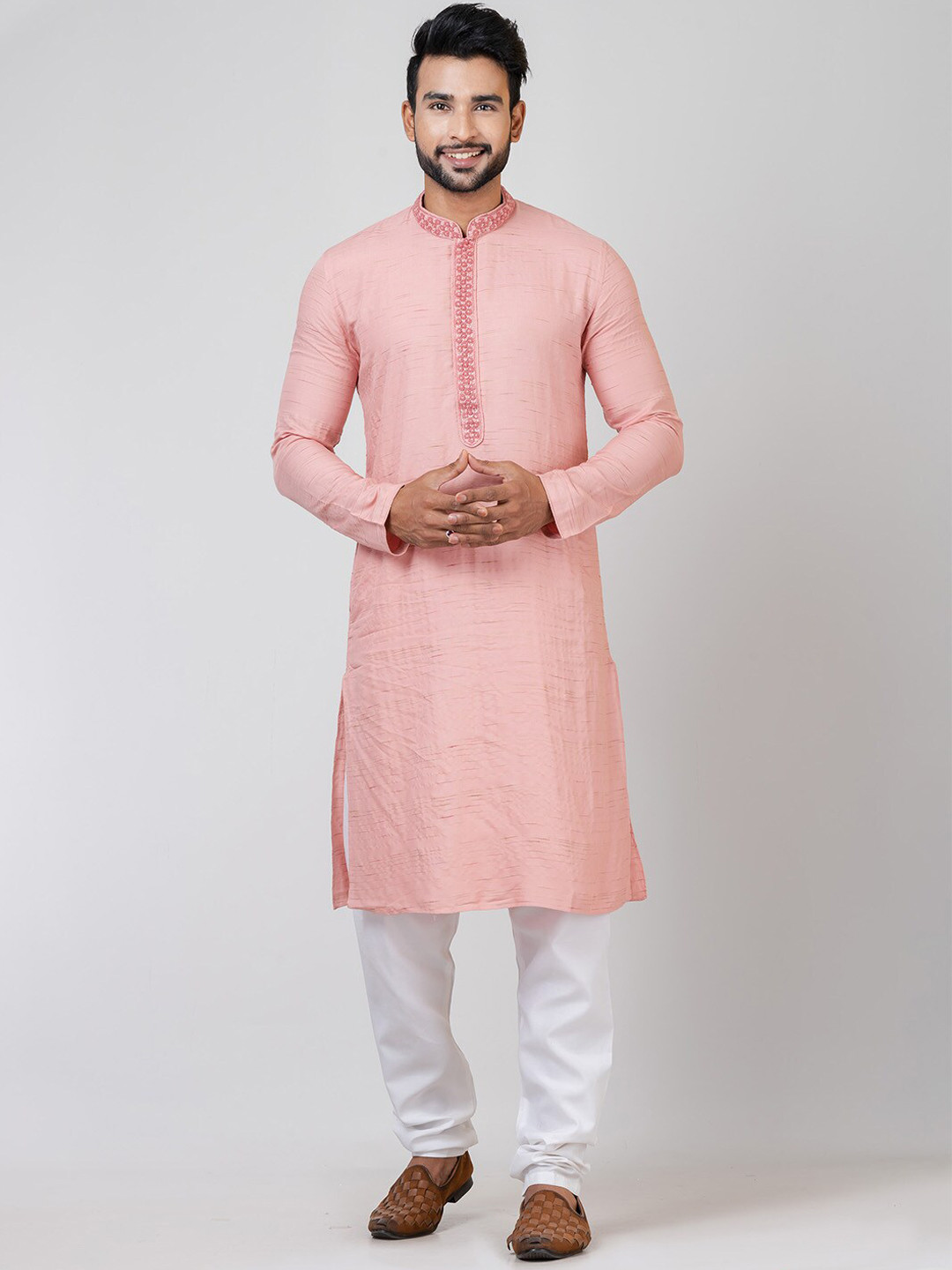 

HU - Handcrafted Uniquely Mandarin Collar Thread Work Silk Kurta, Pink