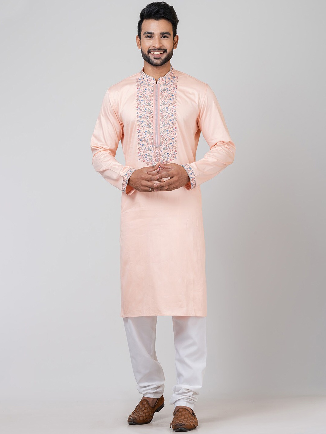 

HU - Handcrafted Uniquely Floral Yoke Design Cotton Silk Thread Work Kurta, Peach