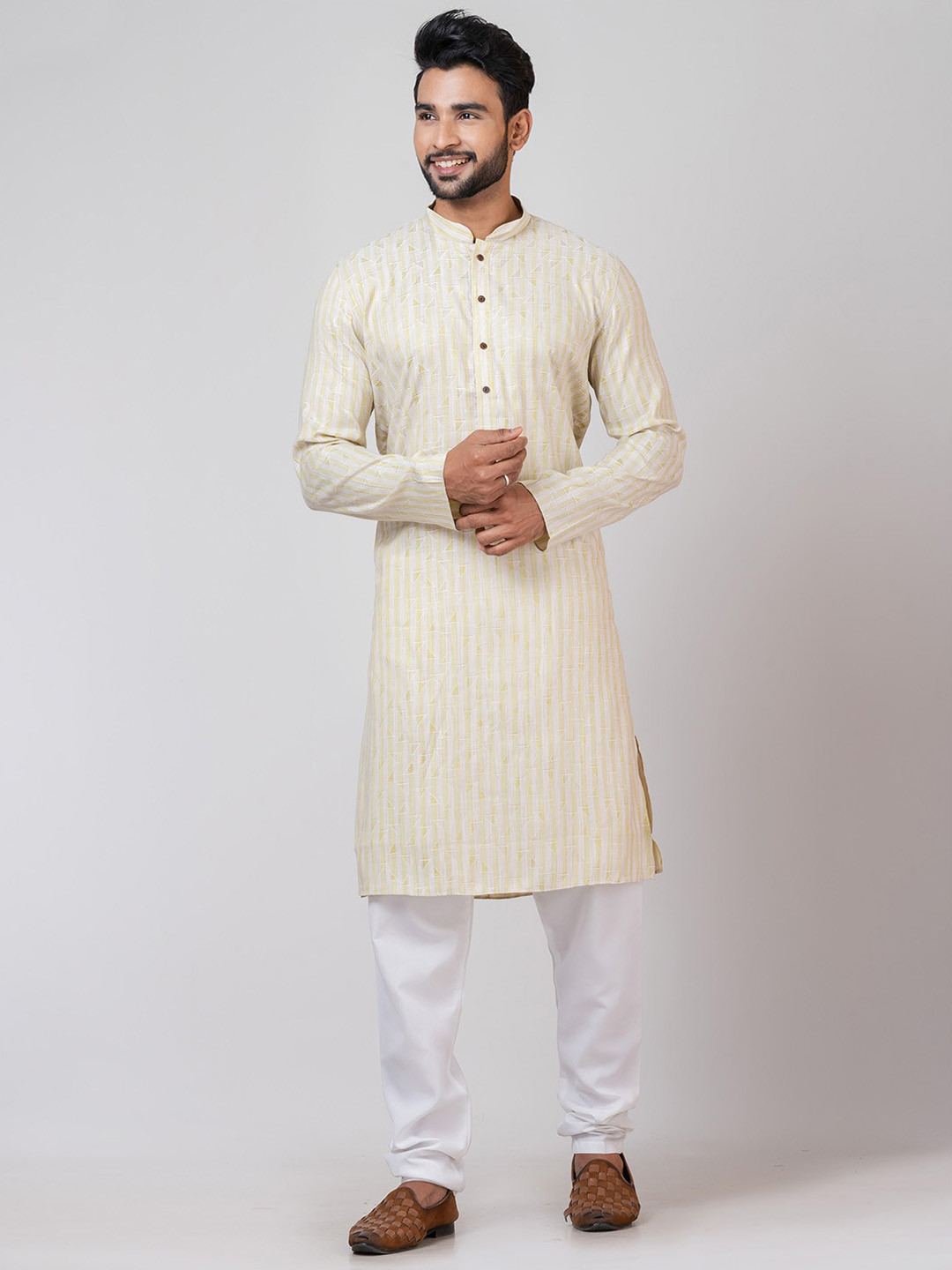 

HU - Handcrafted Uniquely Striped Cotton Mandarin Collar Kurta, Green