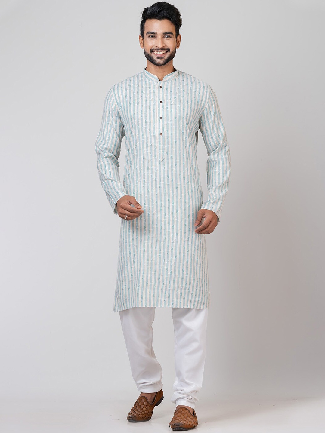 

HU - Handcrafted Uniquely Striped Cotton Mandarin Collar Kurta, Blue