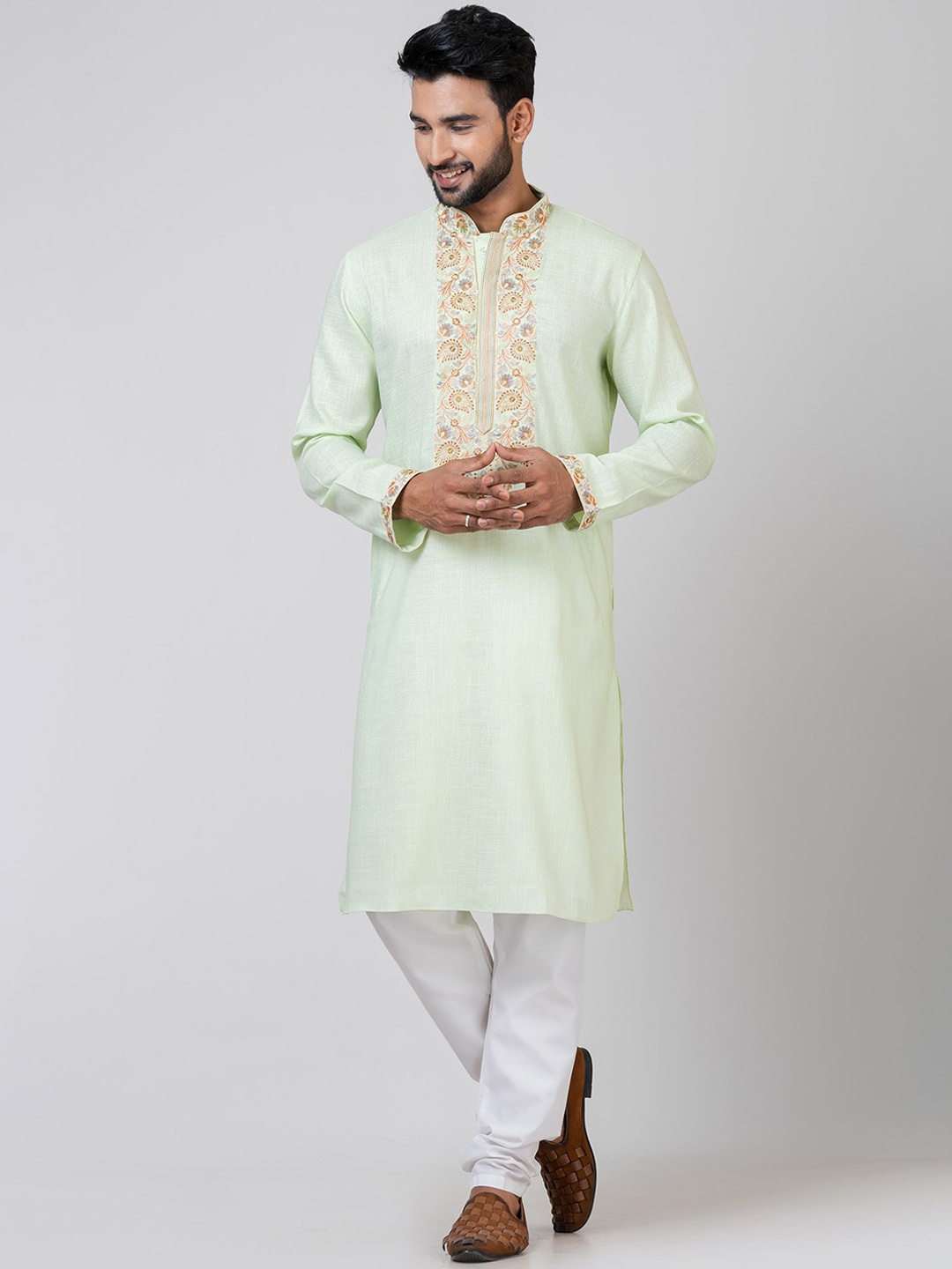 

HU - Handcrafted Uniquely Yoke Design Thread Work Floral Kurta, Green