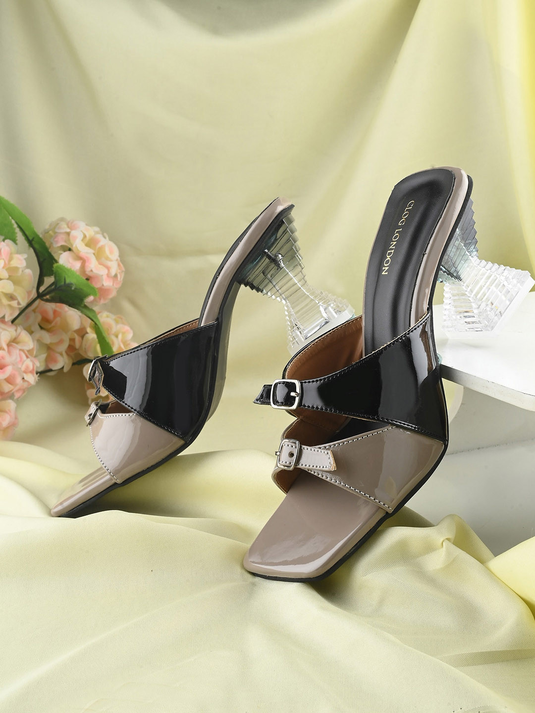 

CLOG LONDON Colourblocked Block Heels With Buckle Detail, Black