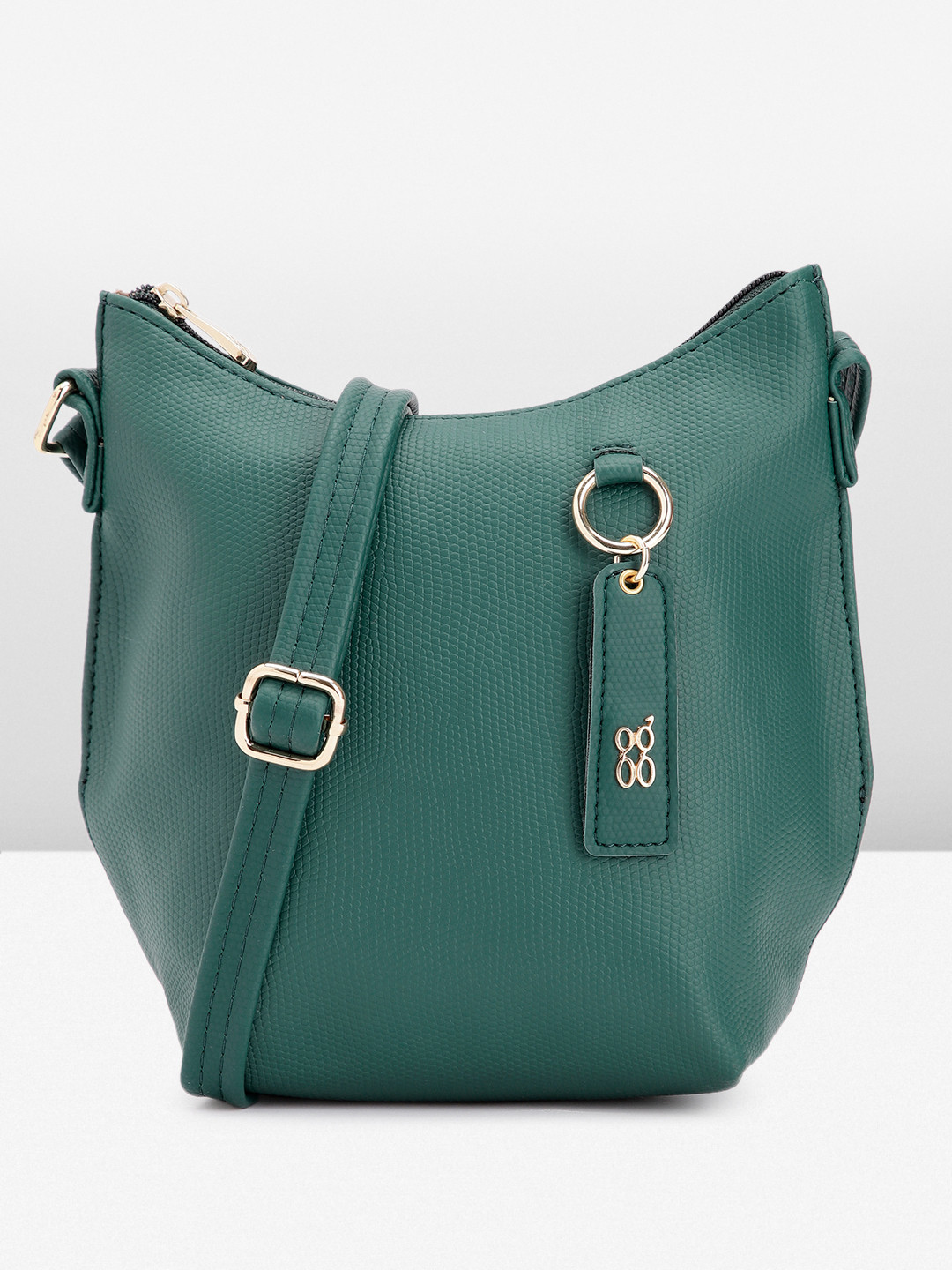 

Baggit Textured Sling Bag, Green