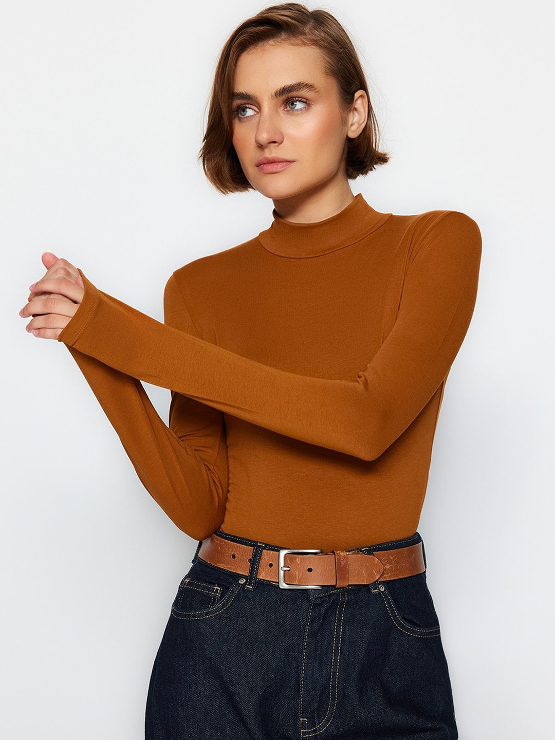 

Trendyol Long Sleeves High Neck Fitted Top, Brown