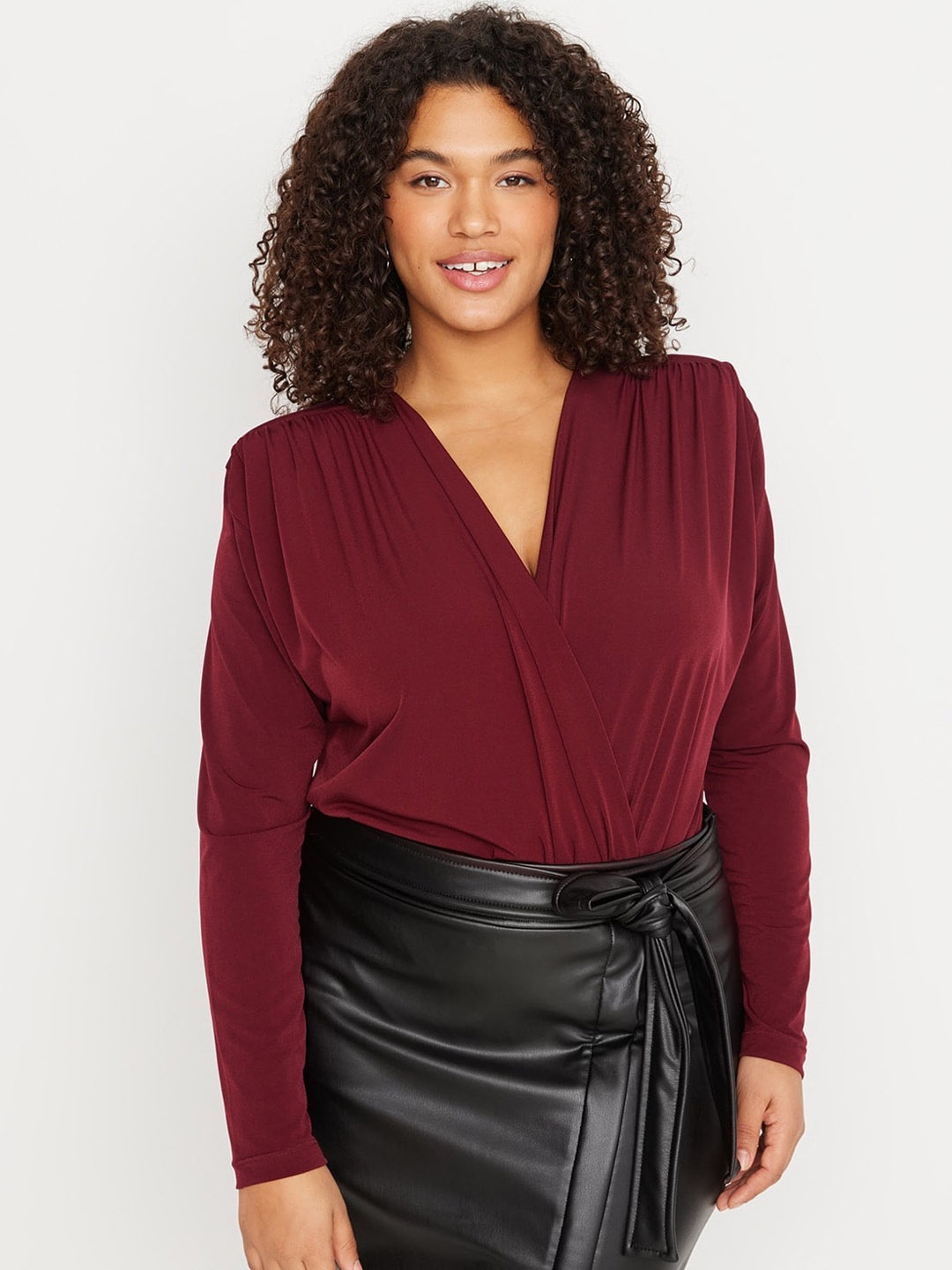 

Trendyol V-Neck Gathered Top, Burgundy