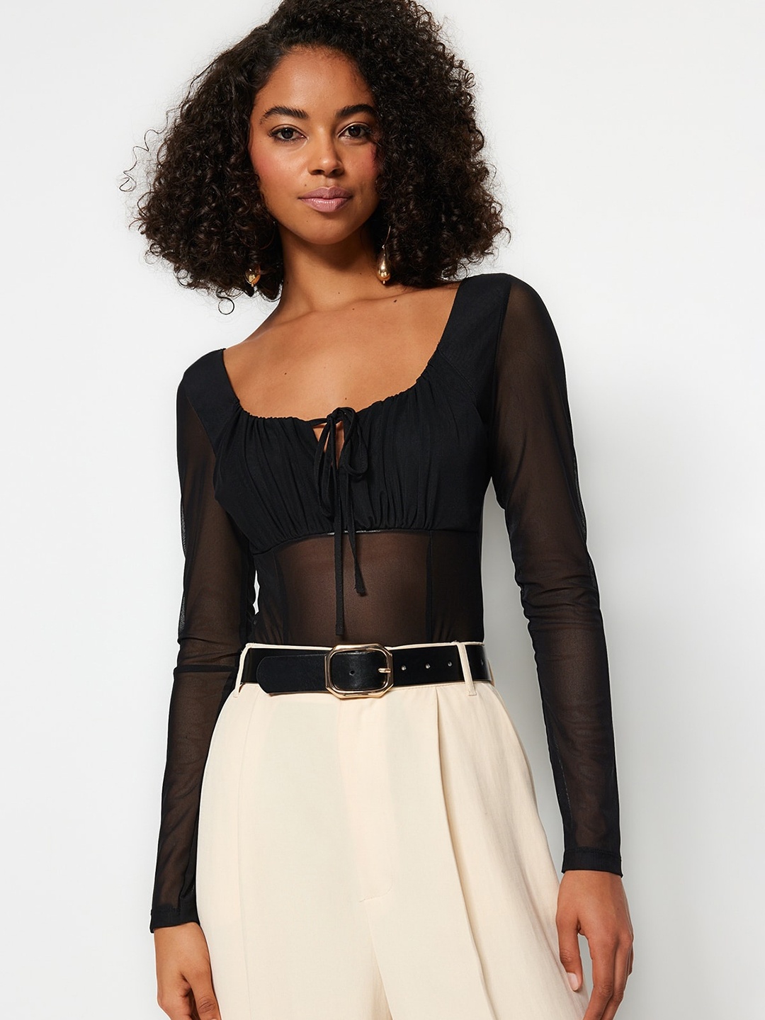 

Trendyol Scoop Neck Tie-Up Detail Bodysuit, Black