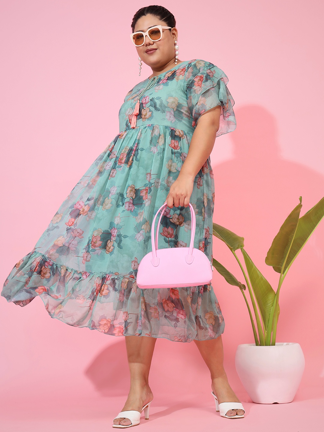 

Vbuyz Plus Size Floral Printed Flared Sleeve Fit & Flare Midi Dress, Green