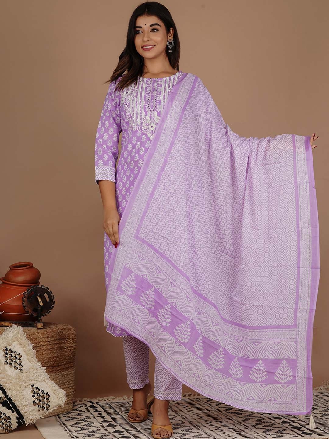 KASHEEDA Floral Printed Thread Work Pure Cotton Kurta with Trousers & With Dupatta, Lavender