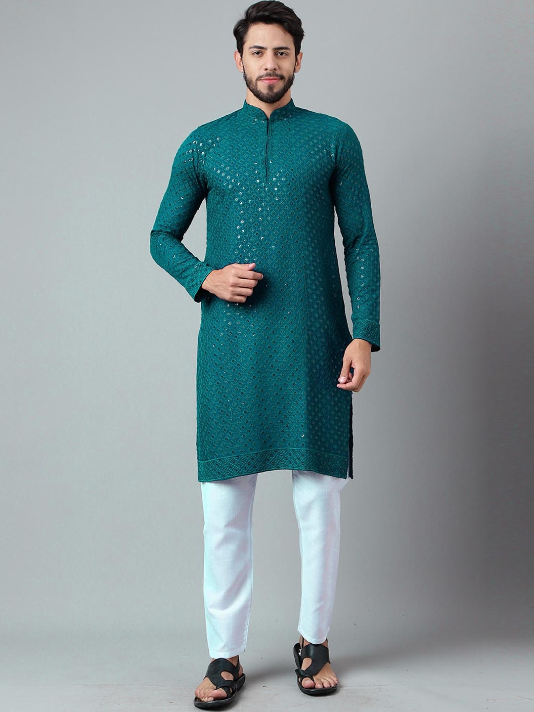 

Sangria Embroidered Sequinned Mandarin Collar Cotton Silk Kurta, Teal