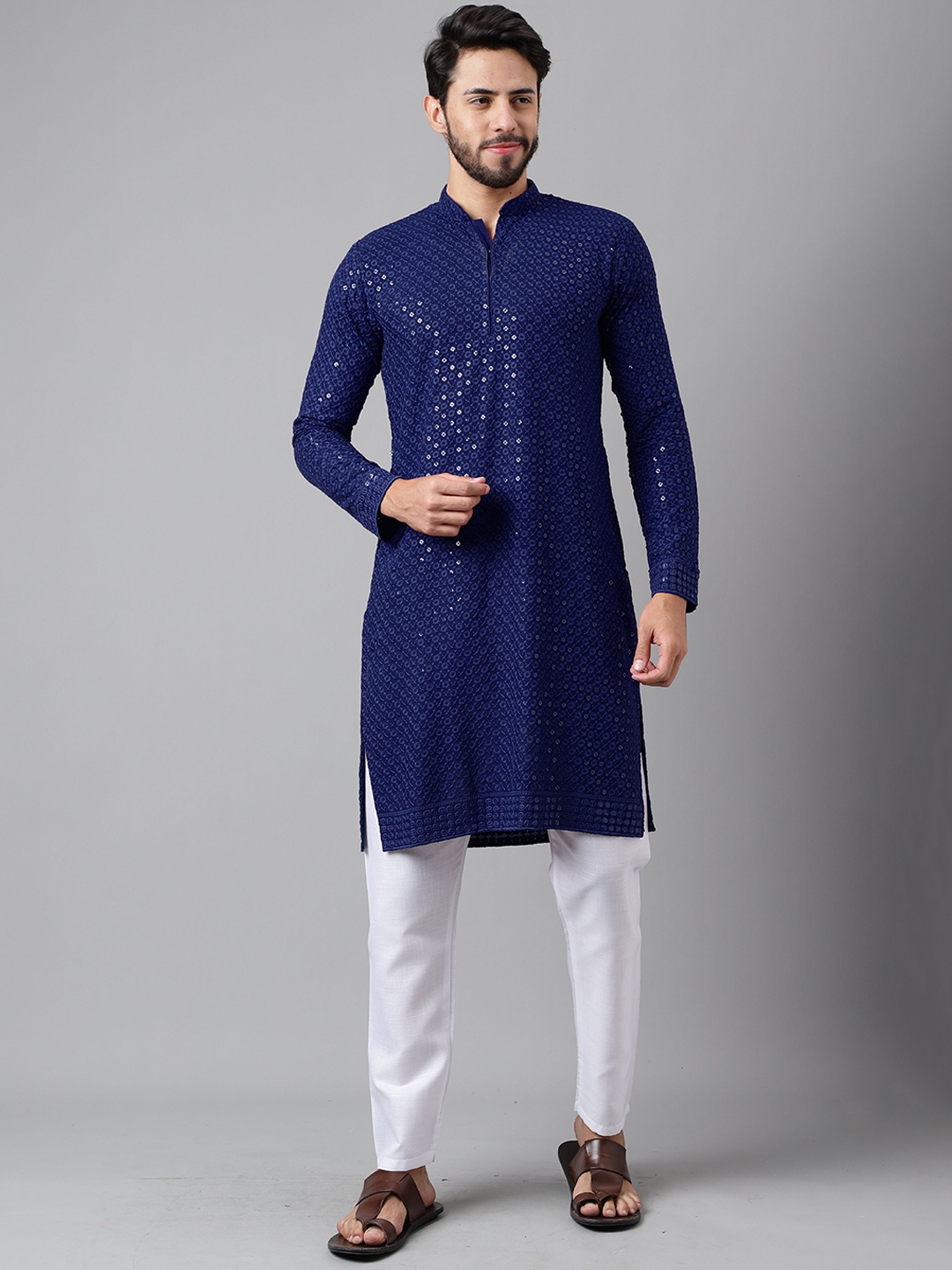 

Sangria Ethnic Motifs Embroidered Sequinned Detailed Cotton Silk Straight Kurta, Navy blue