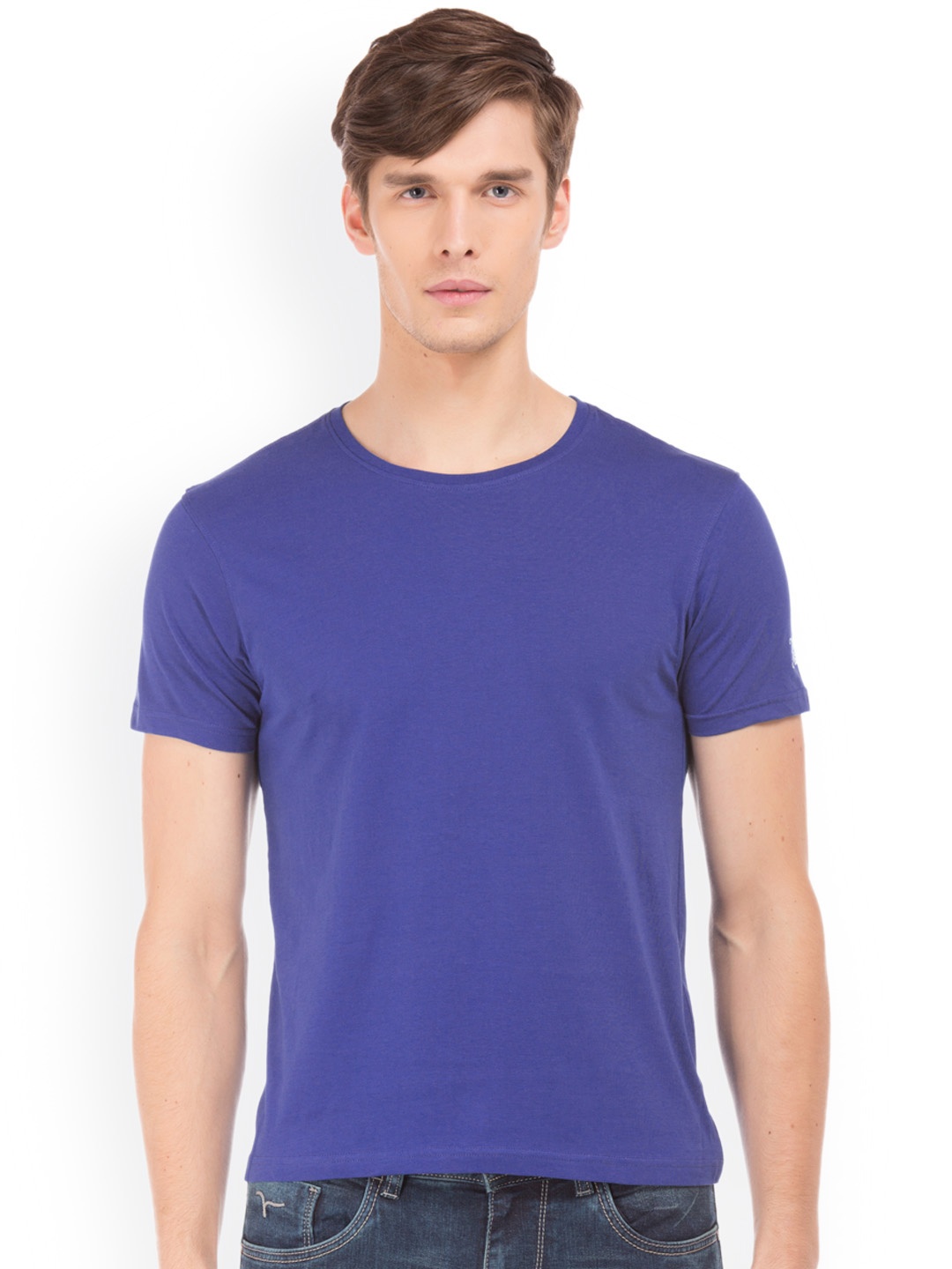 

Flying Machine Men Blue Solid Round Neck T-shirt