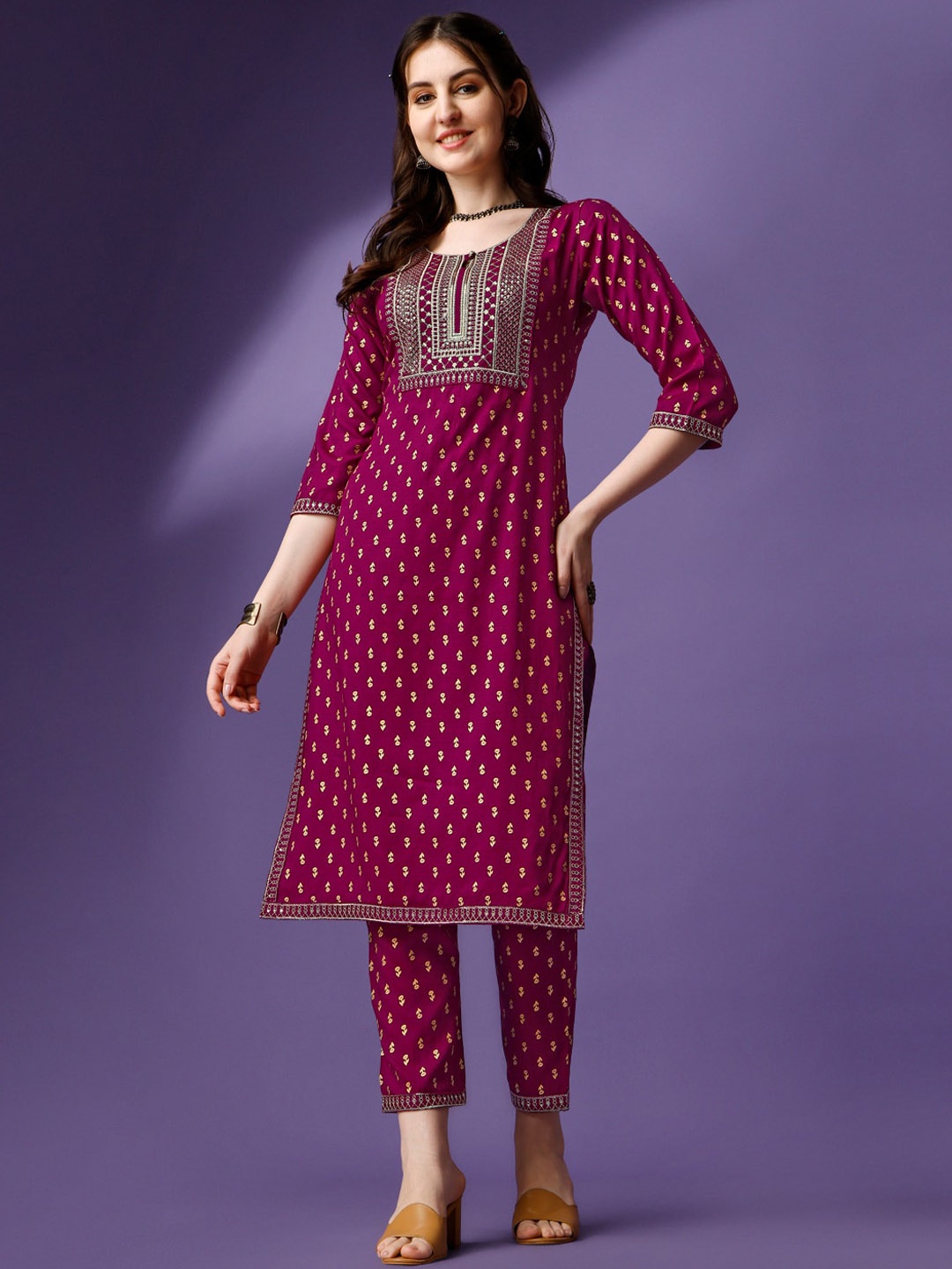 

KALINI Floral Printed Regular Kurta With Trousers & Dupatta, Maroon