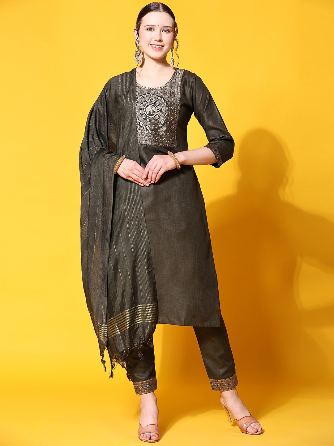 

KALINI Ethnic Motifs Yoke Design Regular Kurta with Trousers & With Dupatta, Green