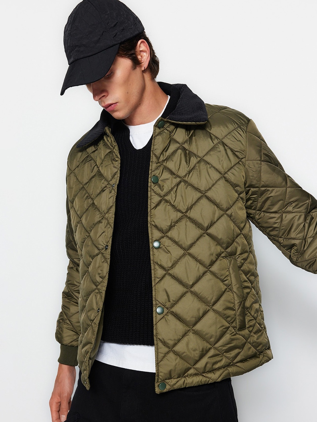 

Trendyol Spread Collar Quilted Jacket, Olive