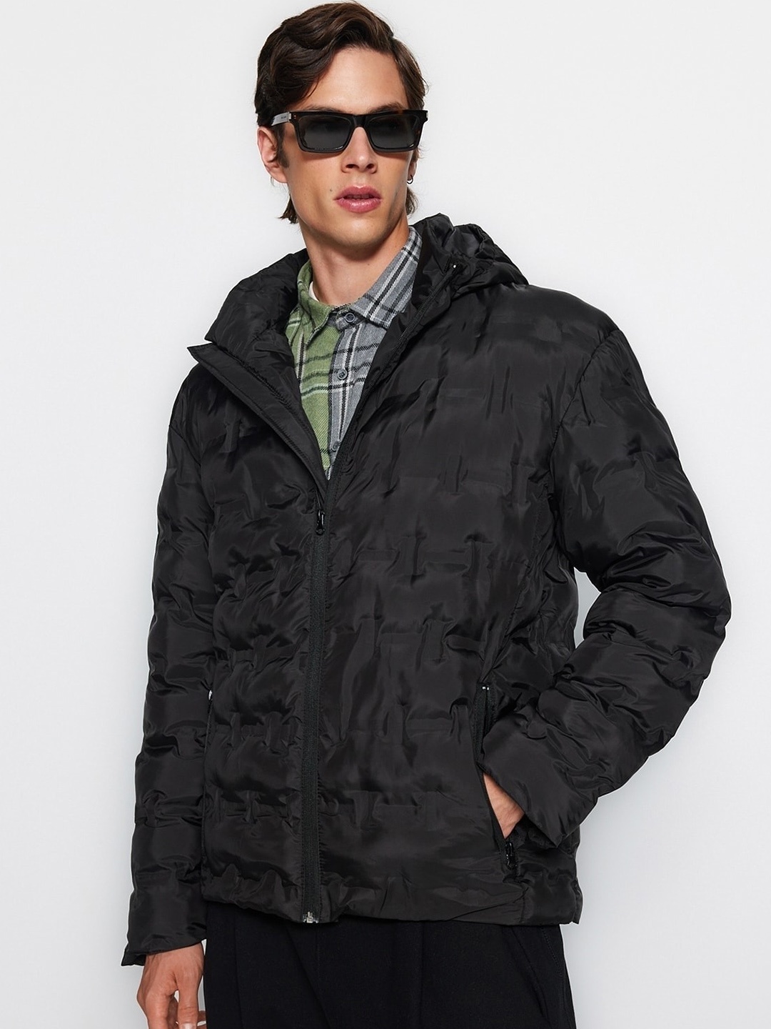 

Trendyol Mock Collar Long Sleeve Zip Detail Puffer Jacket, Black