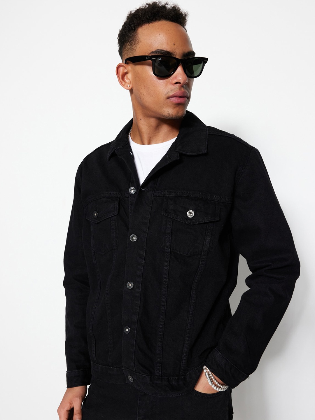 

Trendyol Spread Collar Pure Cotton Denim Jacket, Black