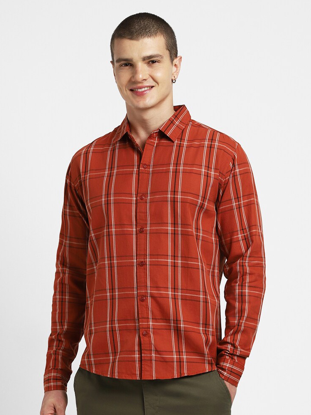 

FOREVER 21 Tartan Checks Opaque Pure Cotton Casual Shirt, Maroon