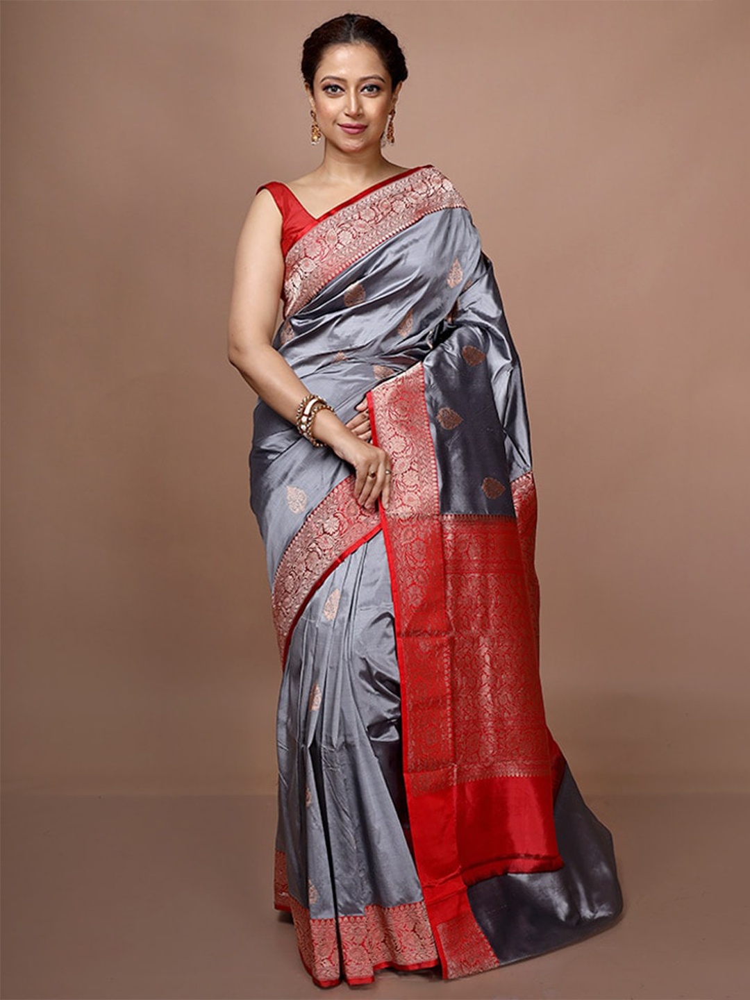 

AllSilksWoven Design Zari Pure Silk Saree, Grey