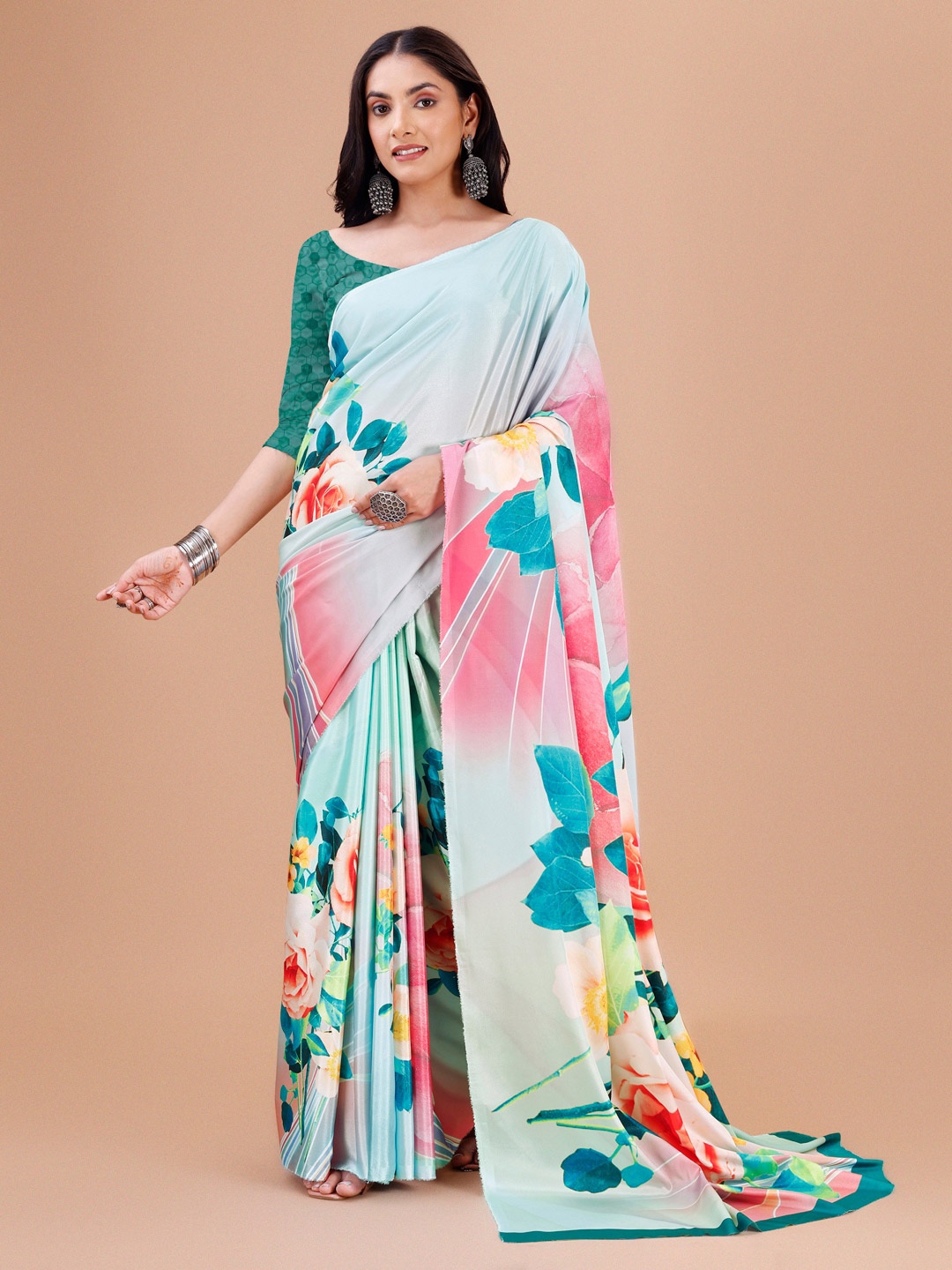

Indian Fashionista Floral Printed Ikat Saree, Green