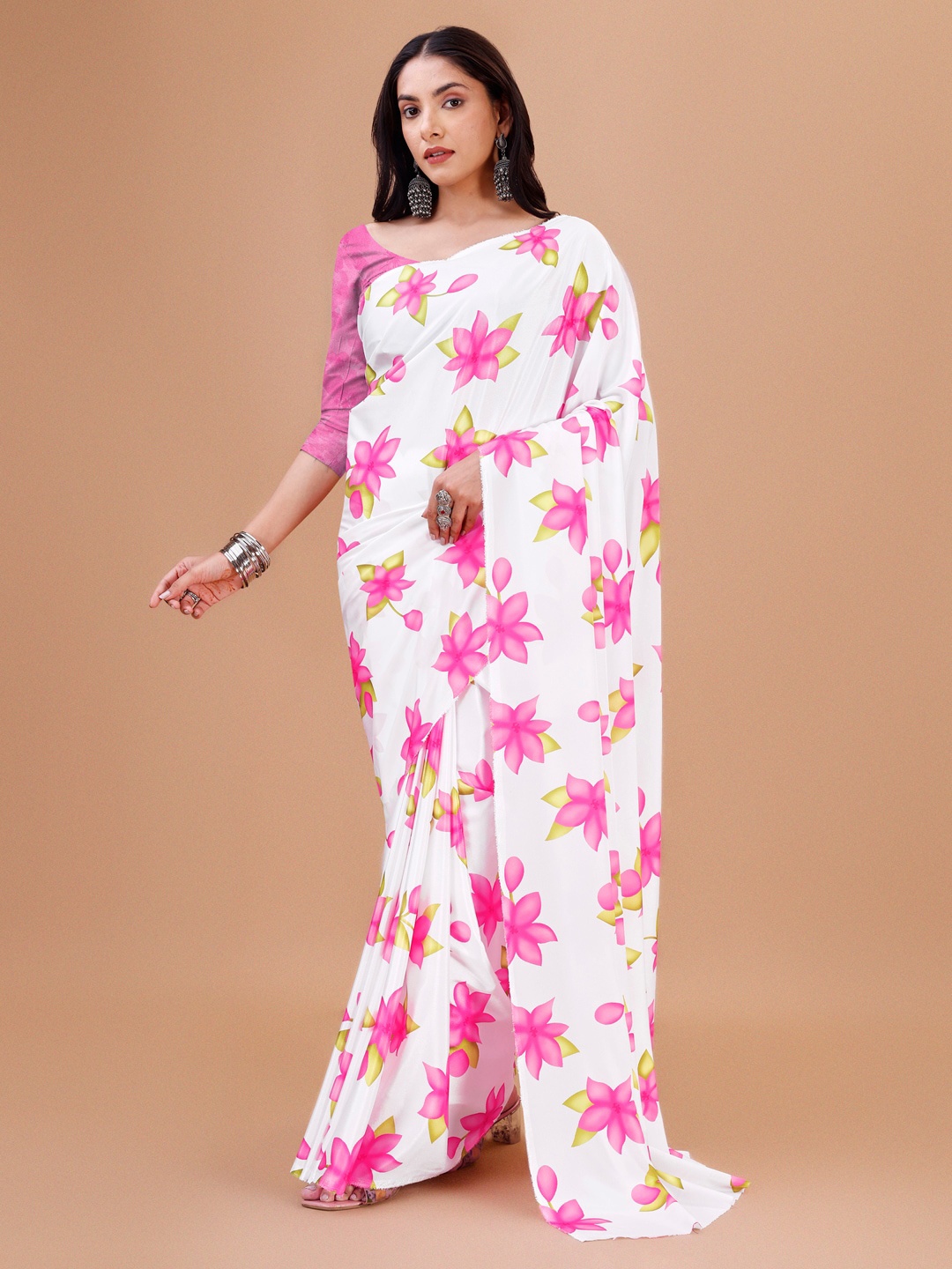 

Indian Fashionista Floral Printed Saree, Fuchsia