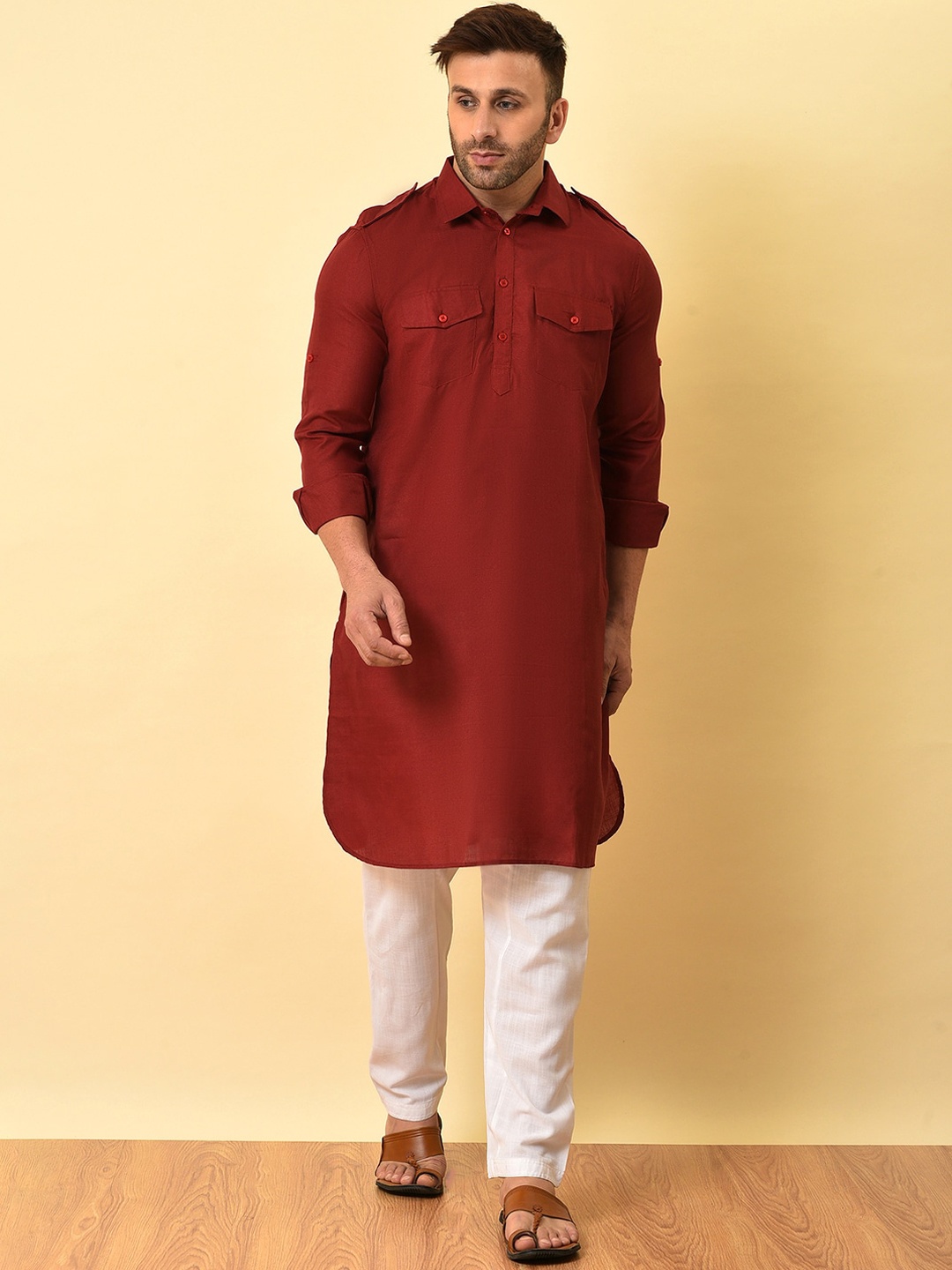 

Vgyaan Shirt Collar Long Sleeves Pathani Kurta & Trousers, Maroon