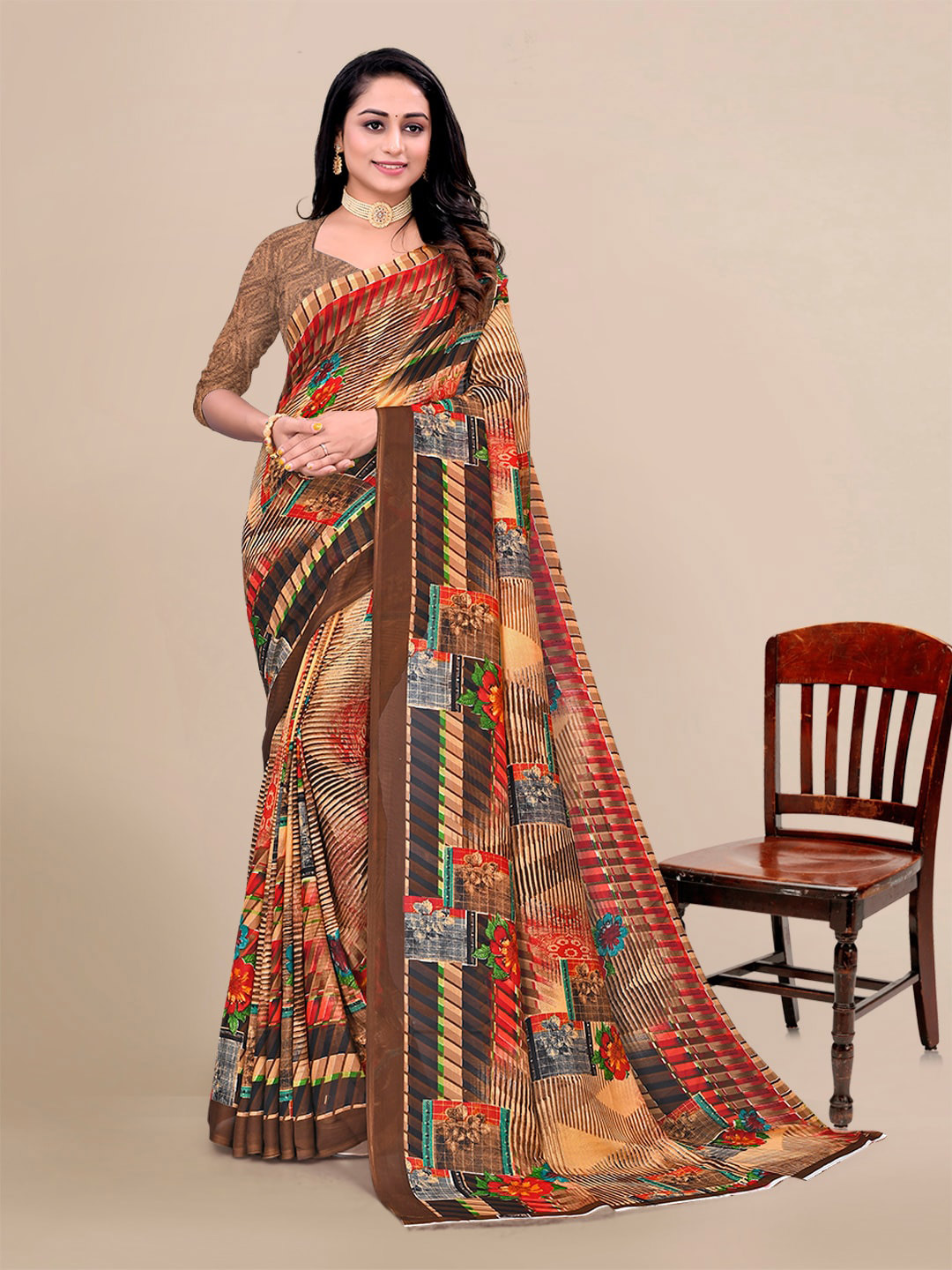 

KALINI Floral Printed Pure Georgette Saree, Red
