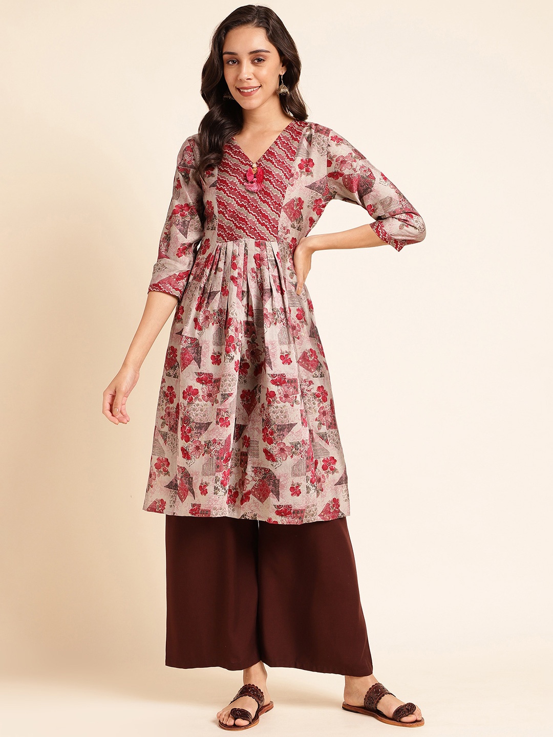 

KALINI Ethnic Motifs Printed V-Neck A-Line Kurta, Grey