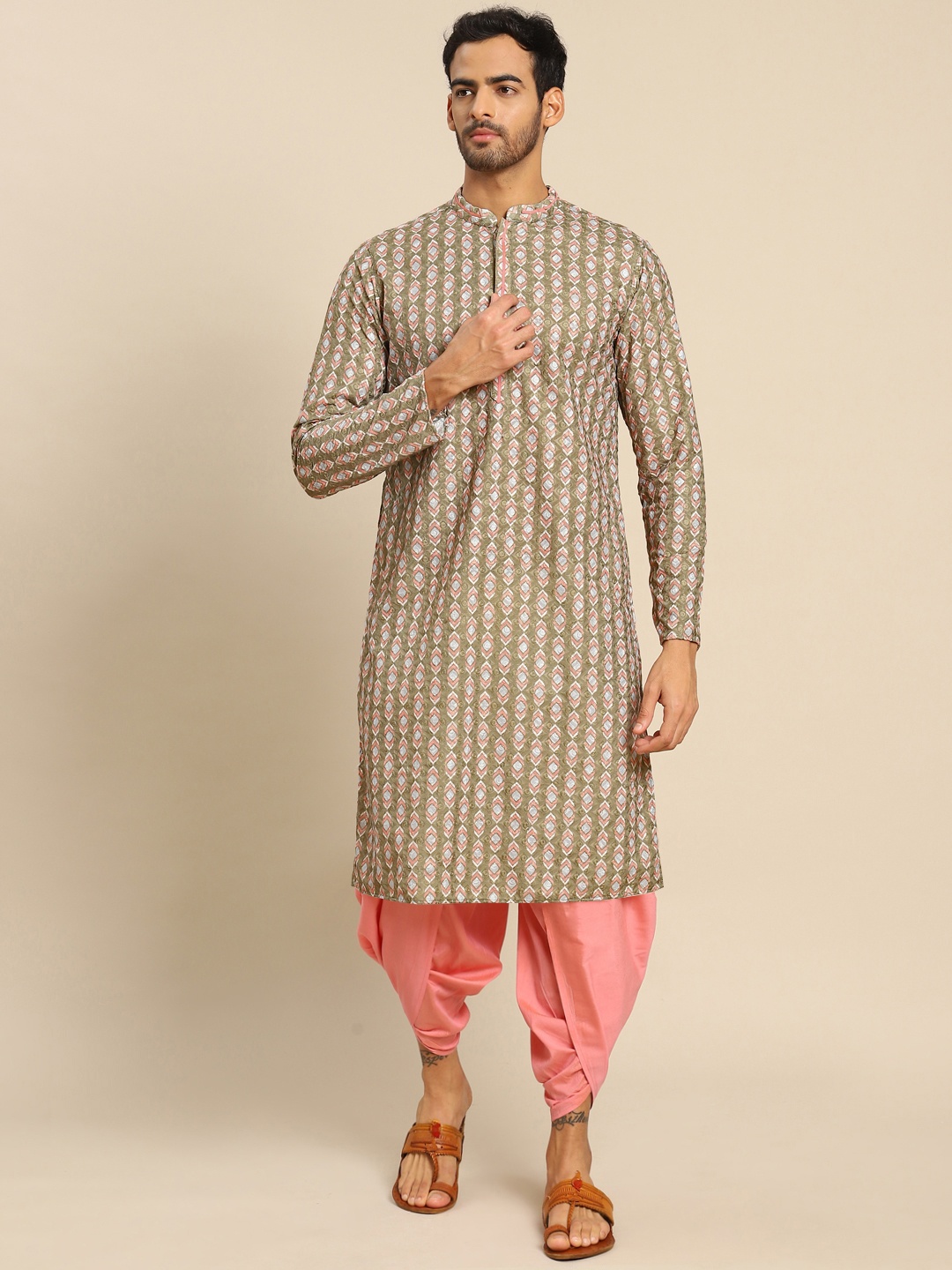 

Sangria Ethnic Motifs Printed Straight Kurta With Dhoti Pants, Olive