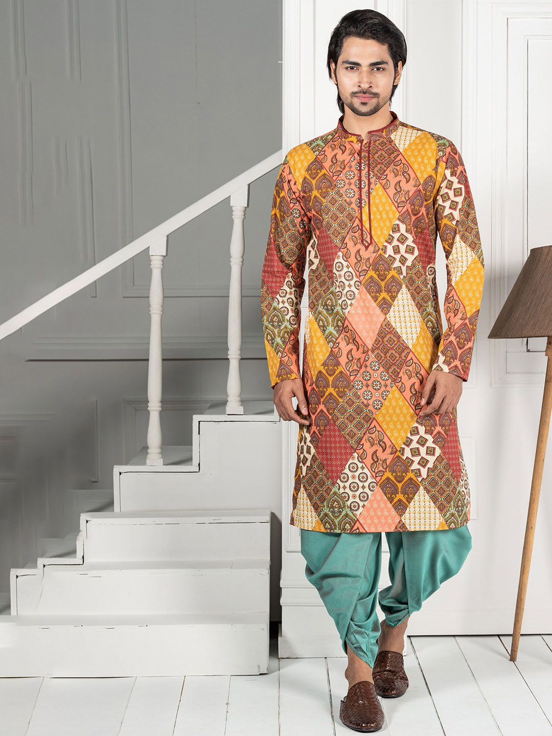 

Sangria Geometric Printed Mandarin Collar Straight Kurta, Mustard