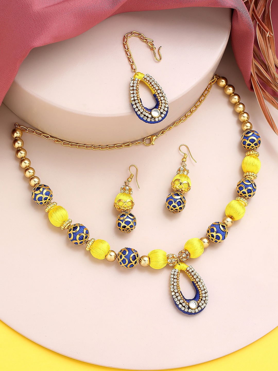 

AKSHARA Gold-Plated Stone Studded & Pearl Beaded Jewellery Set, Yellow