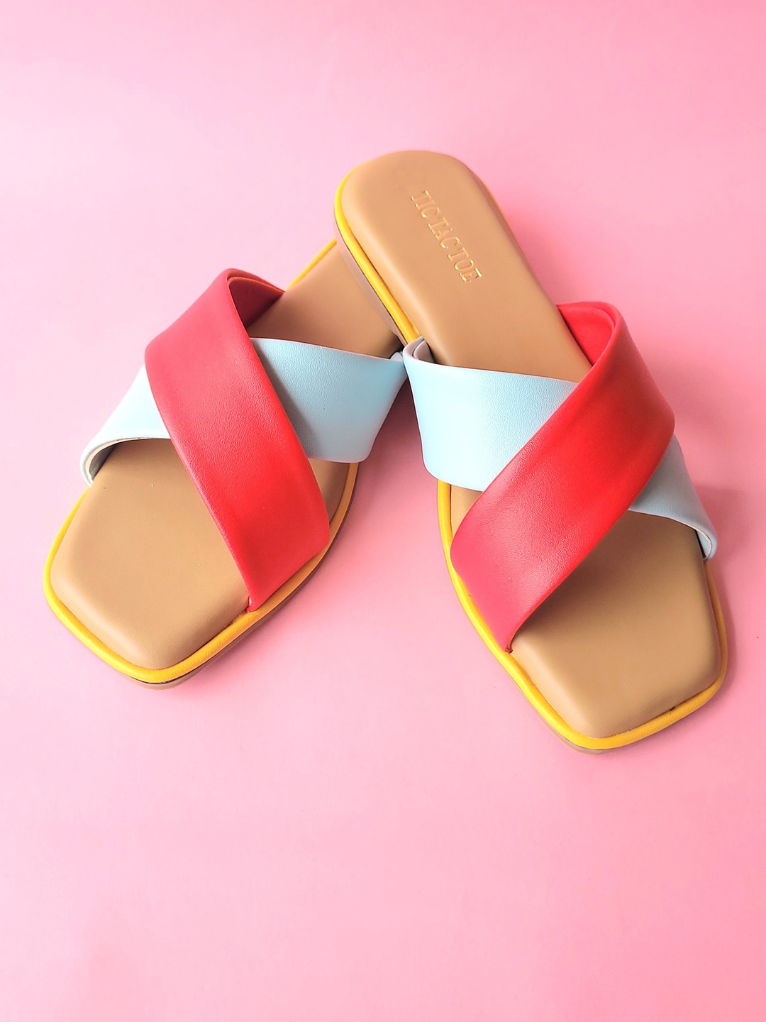 

TIC TAC TOE Colourblocked Open Toe Flats, Red