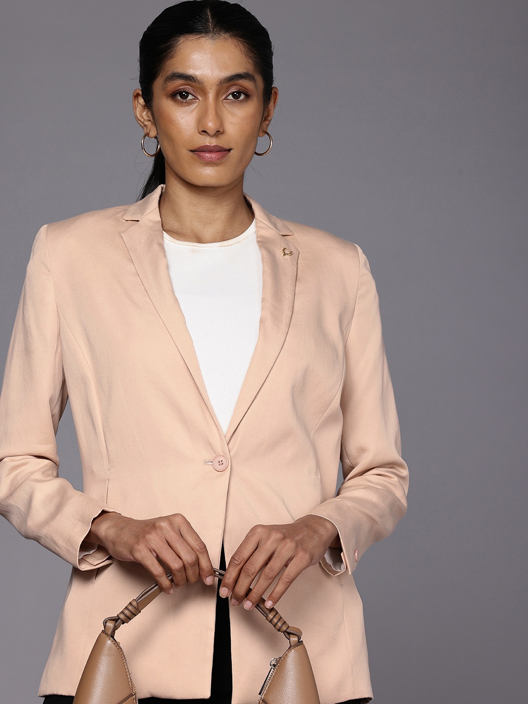 

Allen Solly Woman Notched Lapel Collar Single-Breasted Formal Blazer, Beige