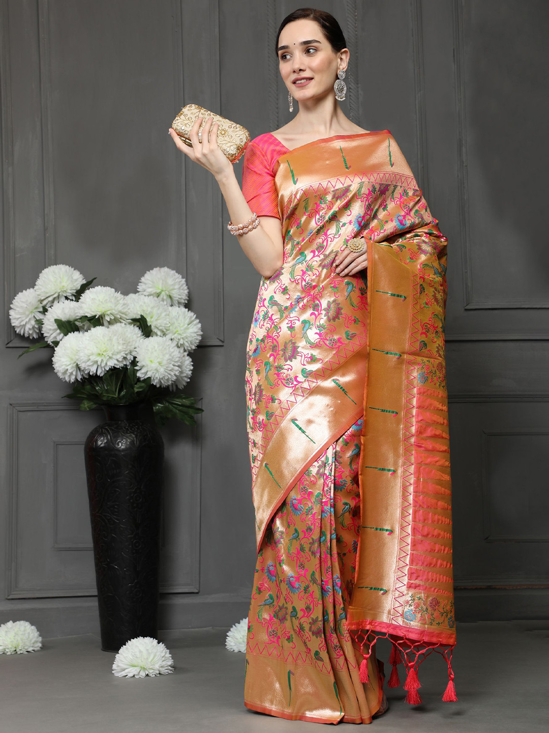

VISHNU WEAVES Ethnic Motifs Woven Design Zari Pure Silk Paithani Saree, Peach