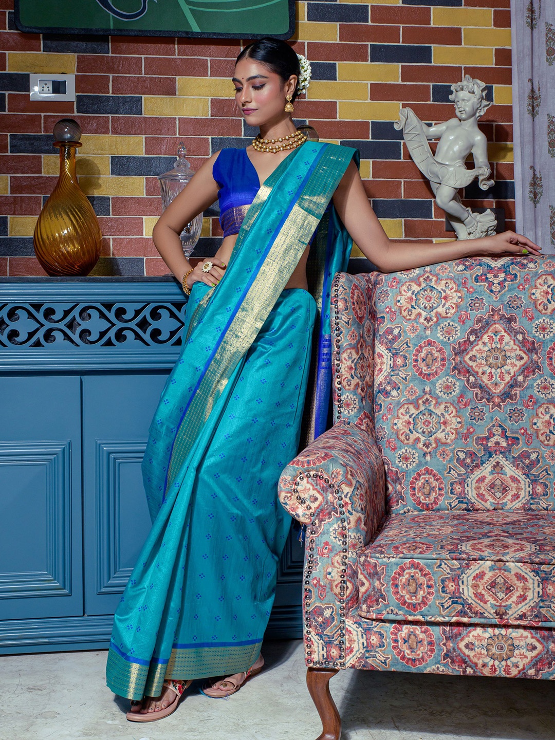 

VISHNU WEAVES Ethnic Motif Woven Design Zari Saree, Turquoise blue