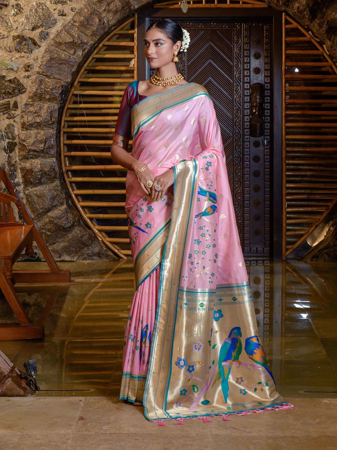 

VISHNU WEAVES Ethnic Motifs Woven Design Zari Pure Silk Paithani Saree, Pink