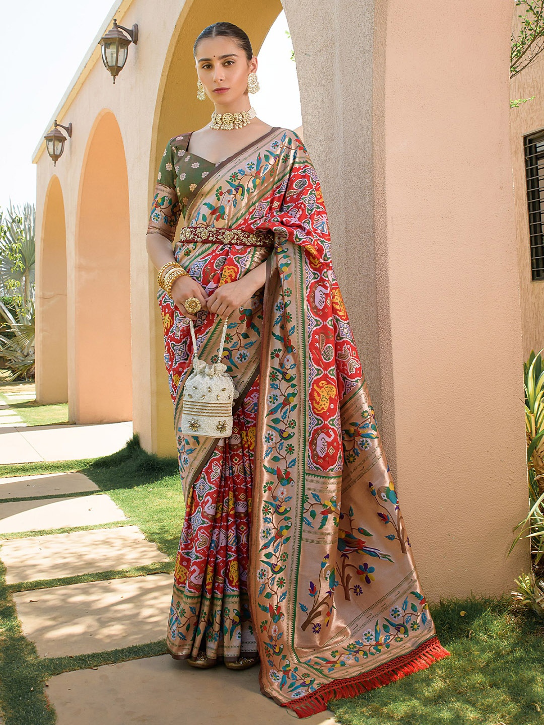 

VISHNU WEAVES Ethnic Motifs Woven Design Zari Pure Silk Paithani Saree, Red