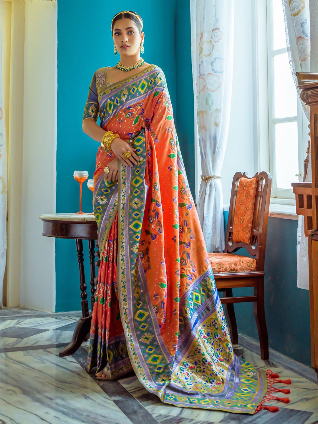 

VISHNU WEAVES Woven Design Zari Pure Silk Paithani Saree, Orange