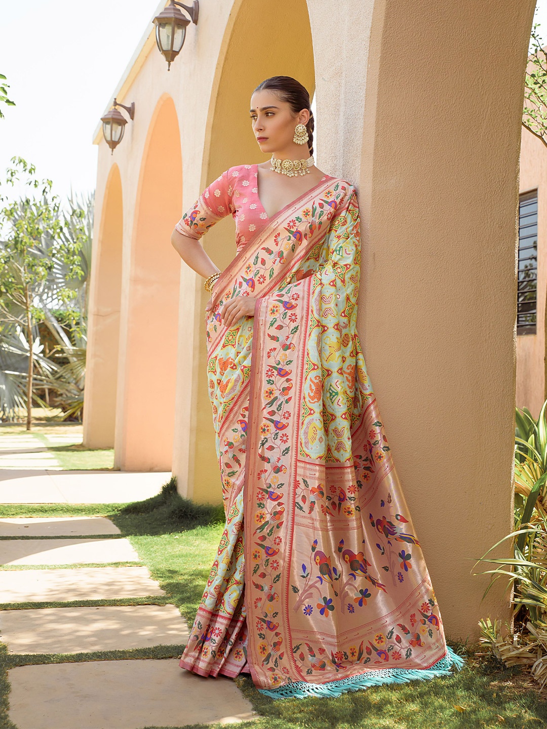 

VISHNU WEAVES Ethnic Motifs Woven Design Zari Pure Silk Paithani Saree, Off white