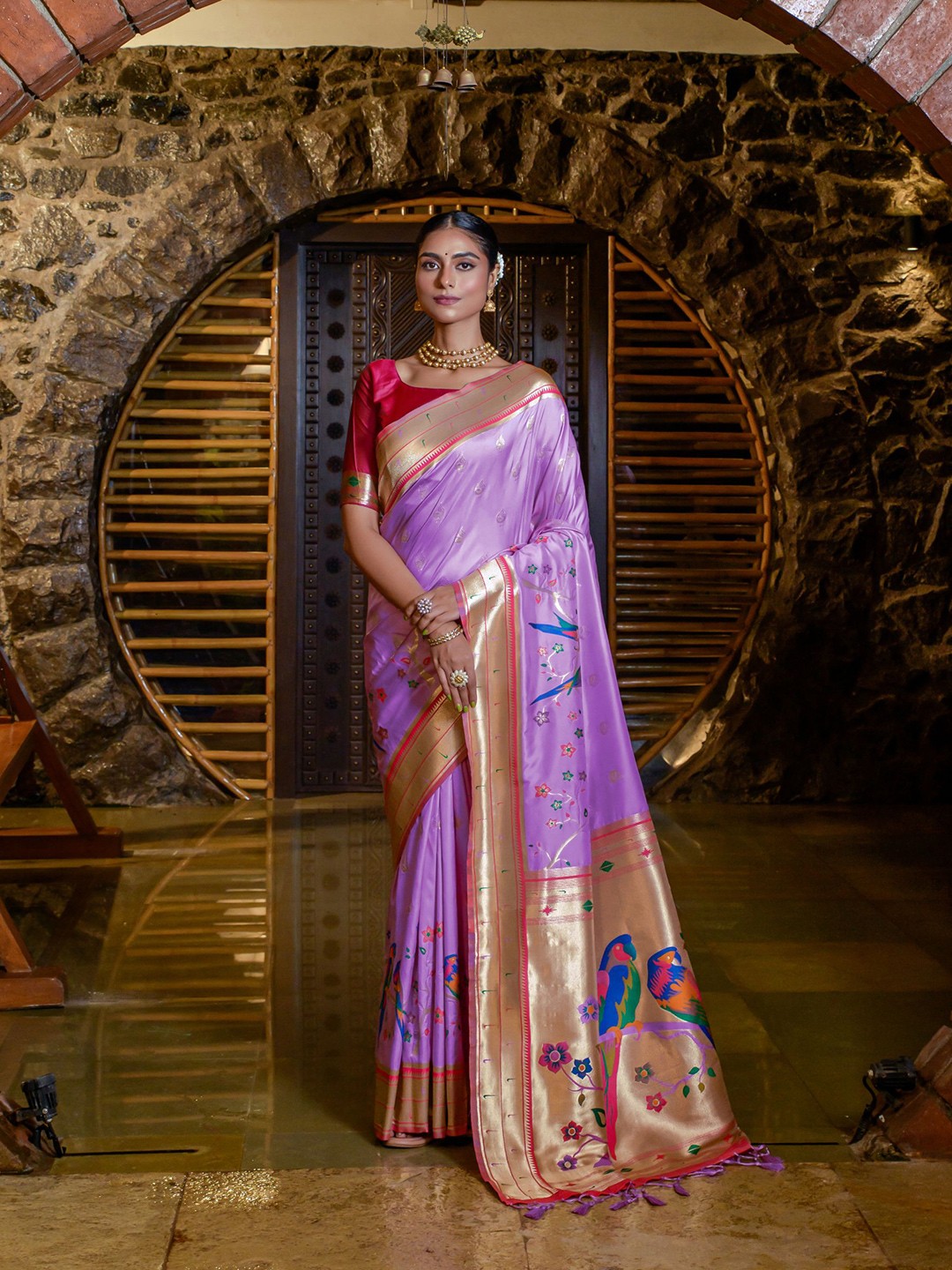 

VISHNU WEAVES Ethnic Motifs Zari Pure Silk Paithani Saree, Purple
