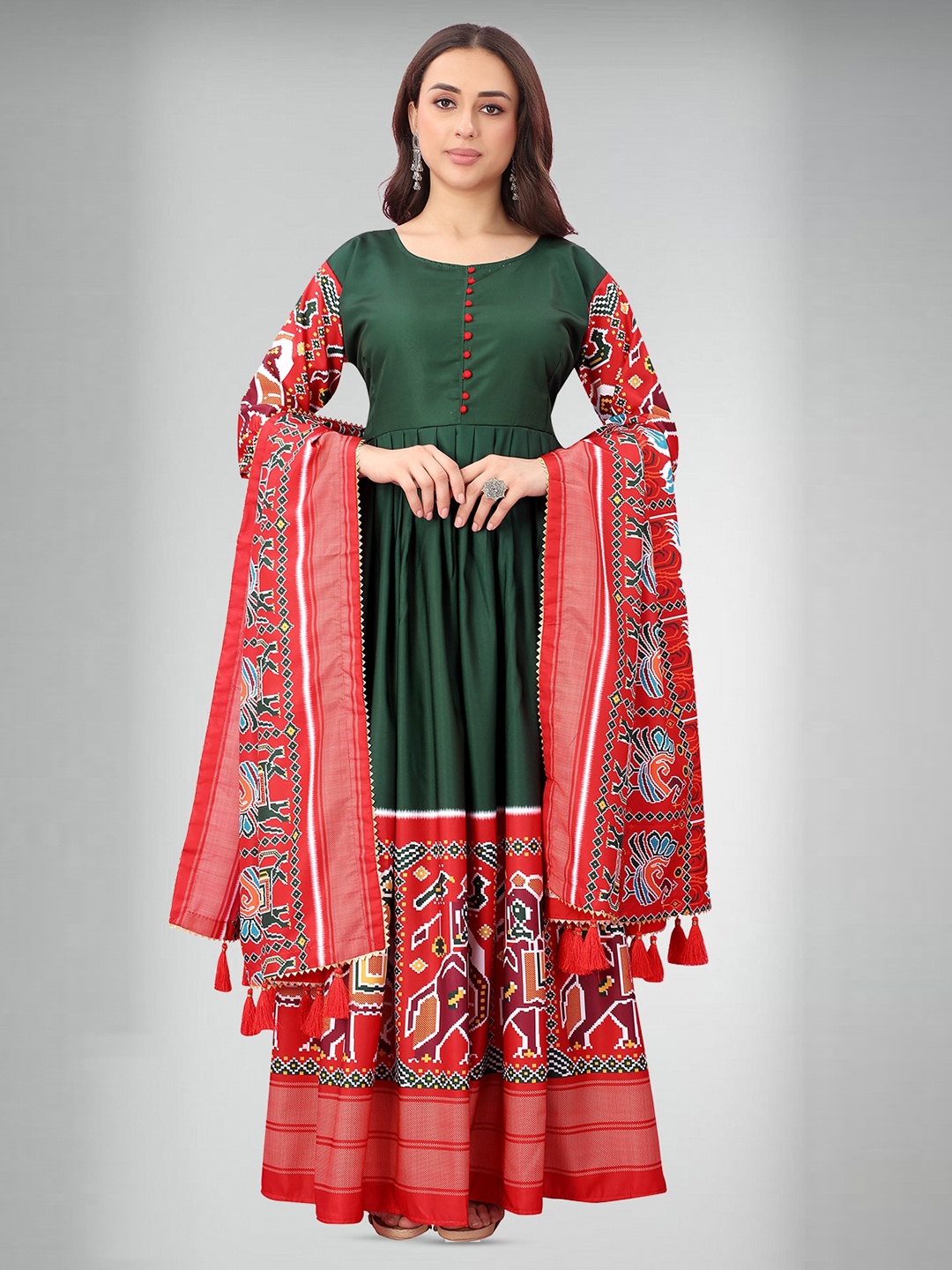 

N N ENTERPRISE Printed Maxi Ethnic Dress With Dupatta, Green