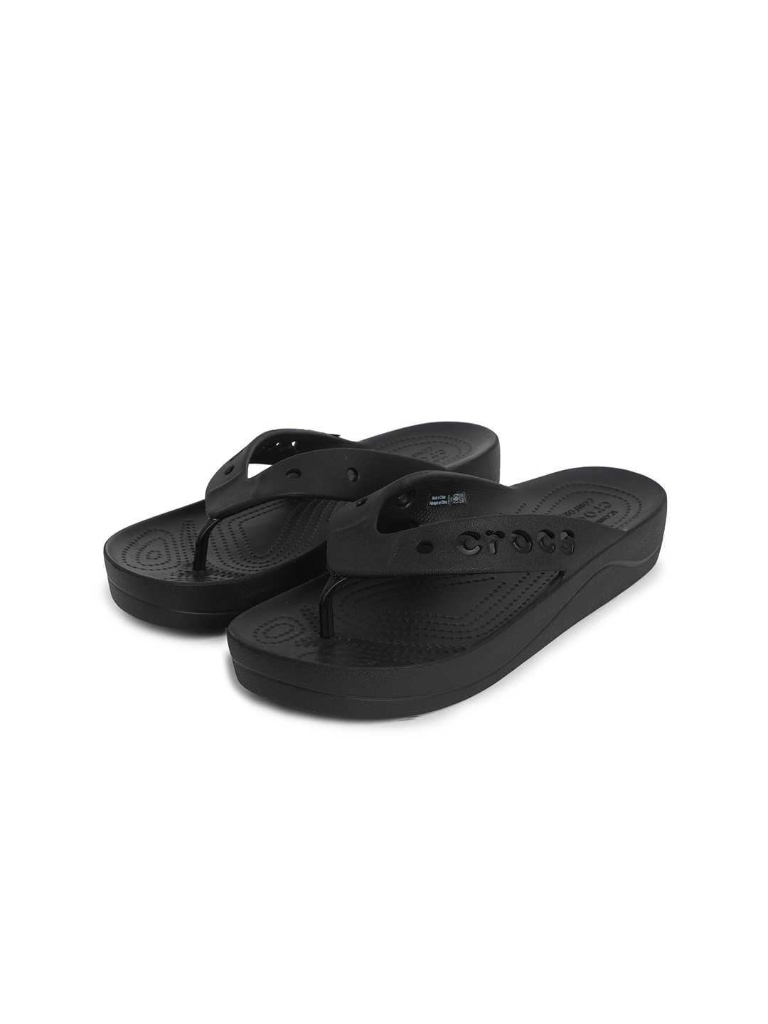 

Crocs Women Baya Thong Flip-Flops, Black