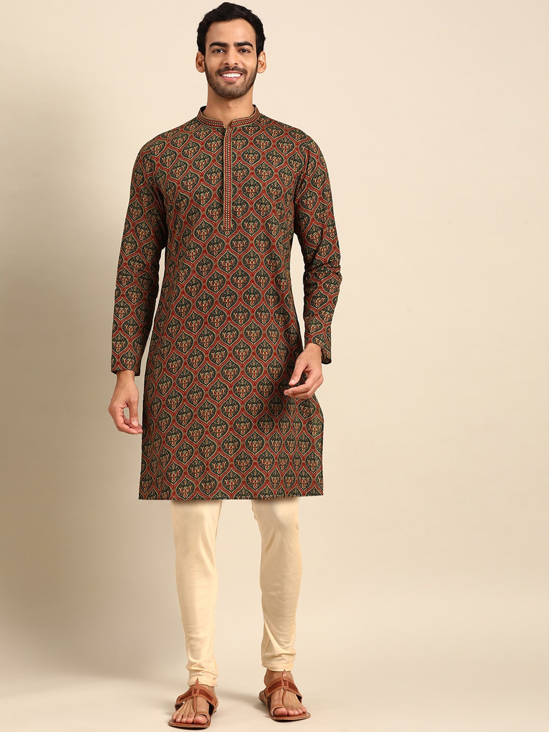

Anouk Red Floral Printed Mandarin Collar Straight Kurta with Trousers