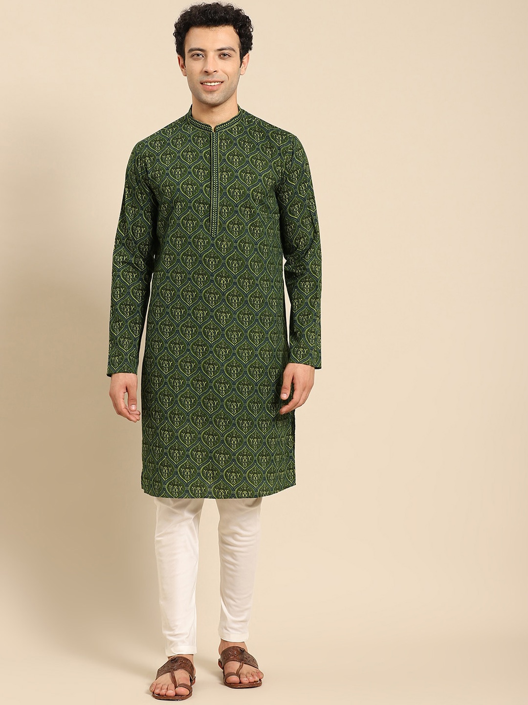 

Anouk Green Floral Printed Mandarin Collar Straight Kurta with Trousers