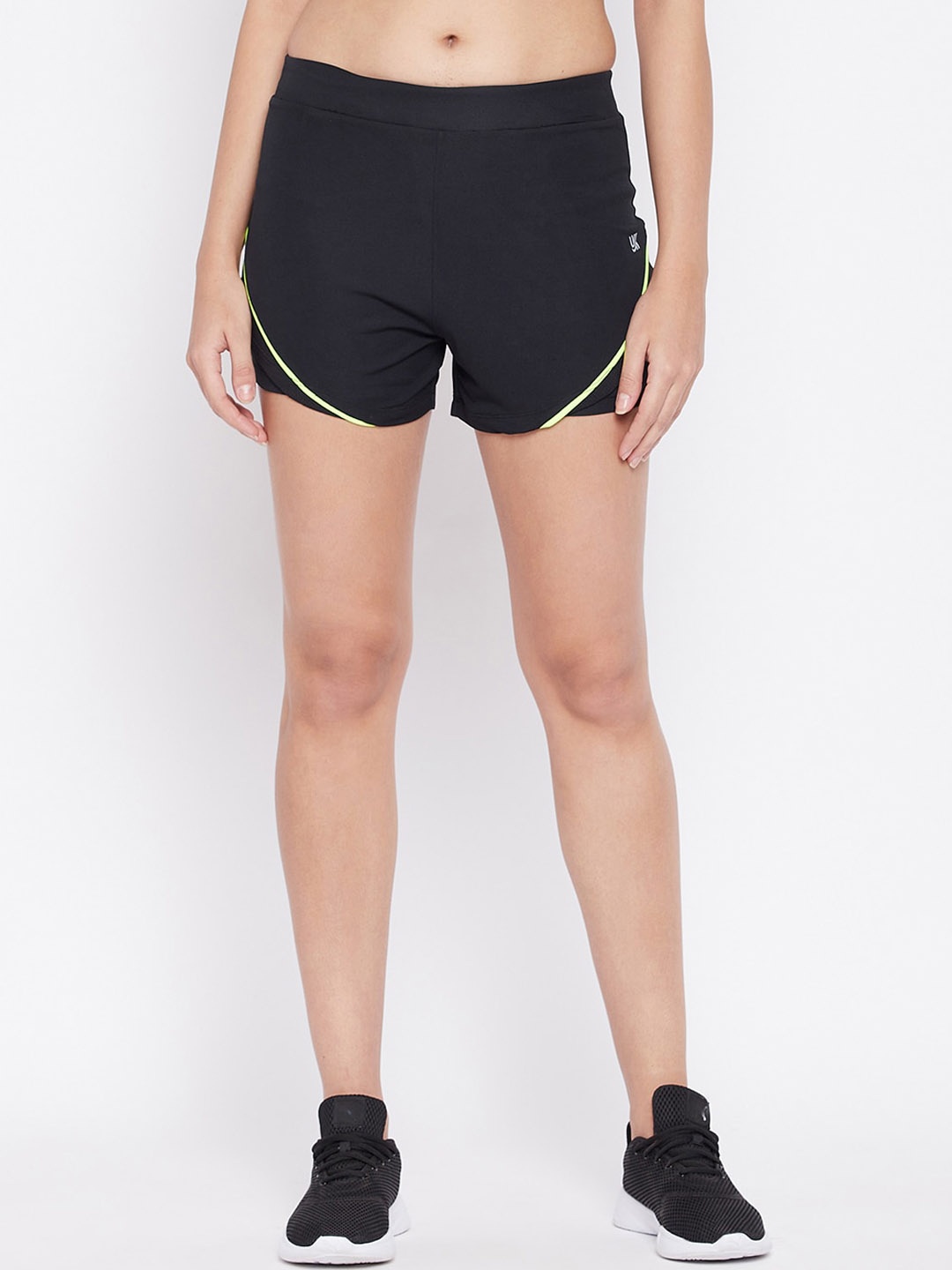 

URKNIT Women Mid-Rise Rapid-Dry Sports Shorts, Black